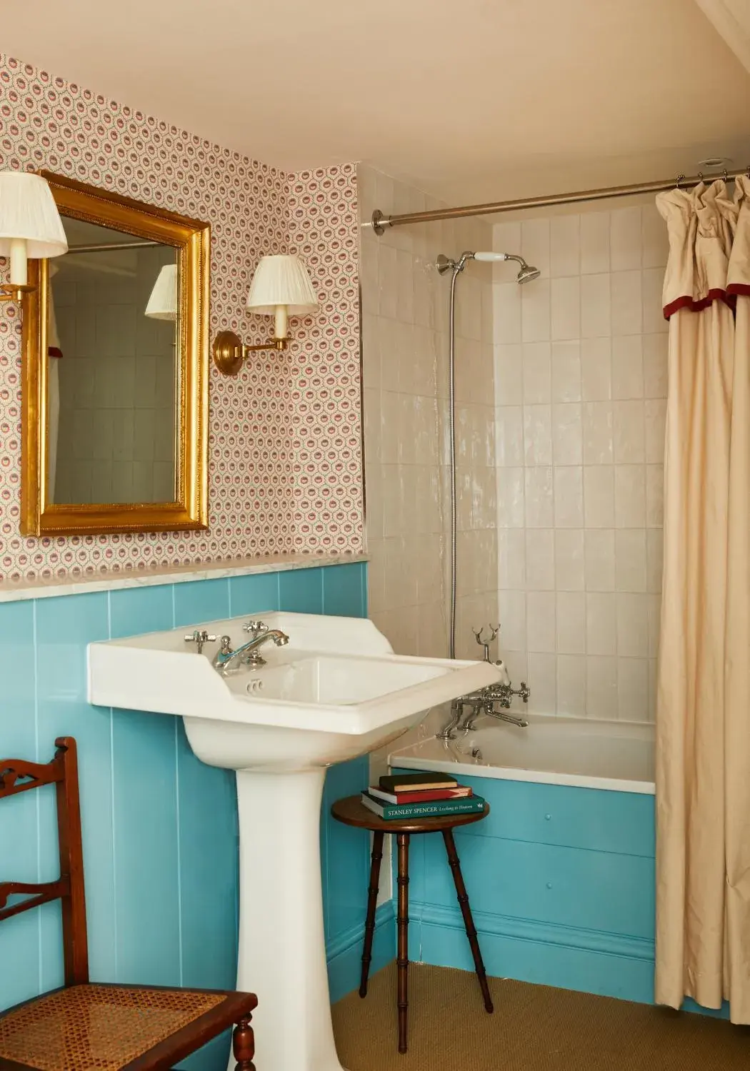 Deluxe Double or Twin Room - single occupancy in The Bear Inn, Hodnet Deluxe Double or Twin Room - single occupancy in The Bear Inn, Hodnet