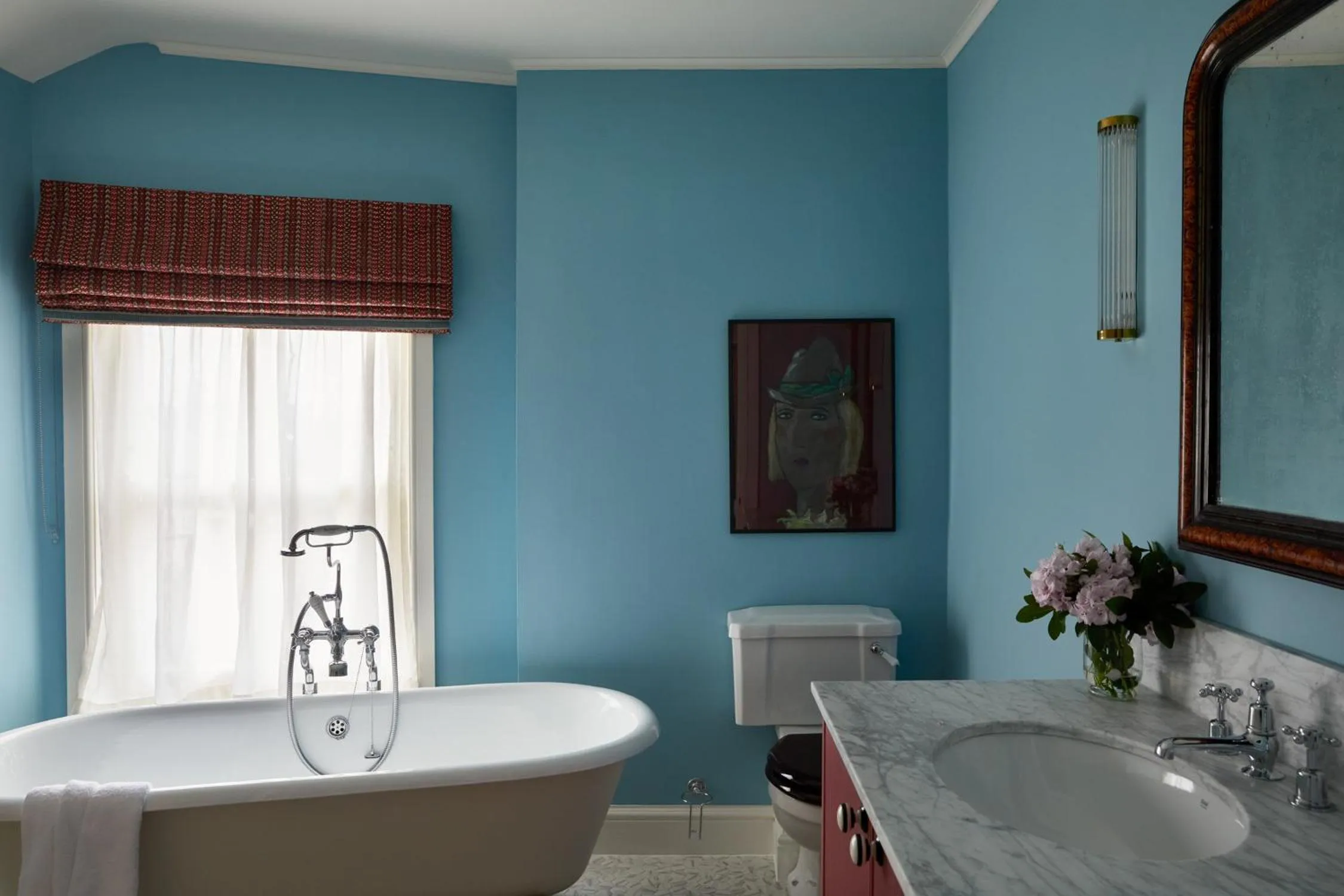 Bathroom in The Bear Inn, Hodnet