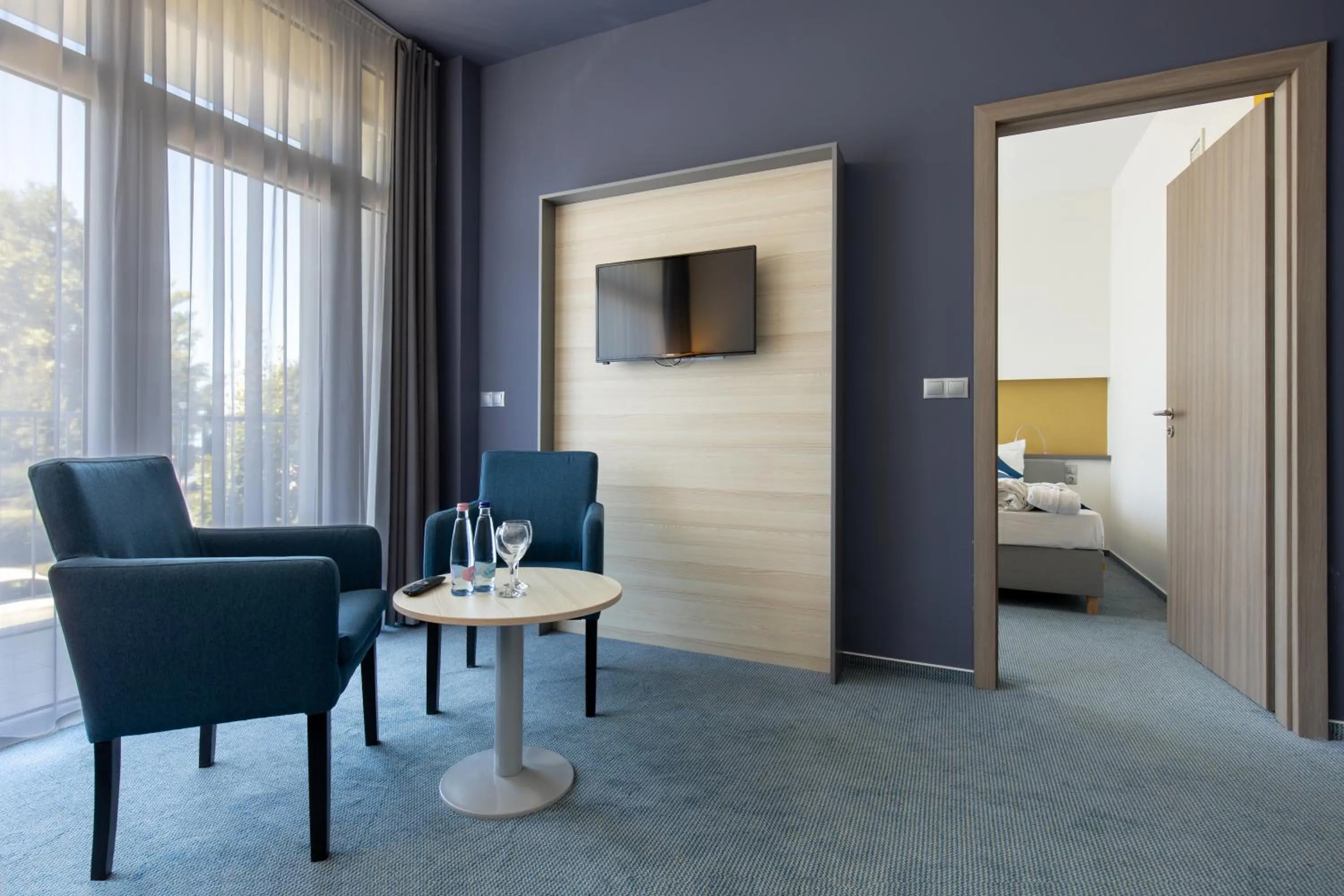 TV and multimedia, Bed in Hotel Yacht Wellness & Business