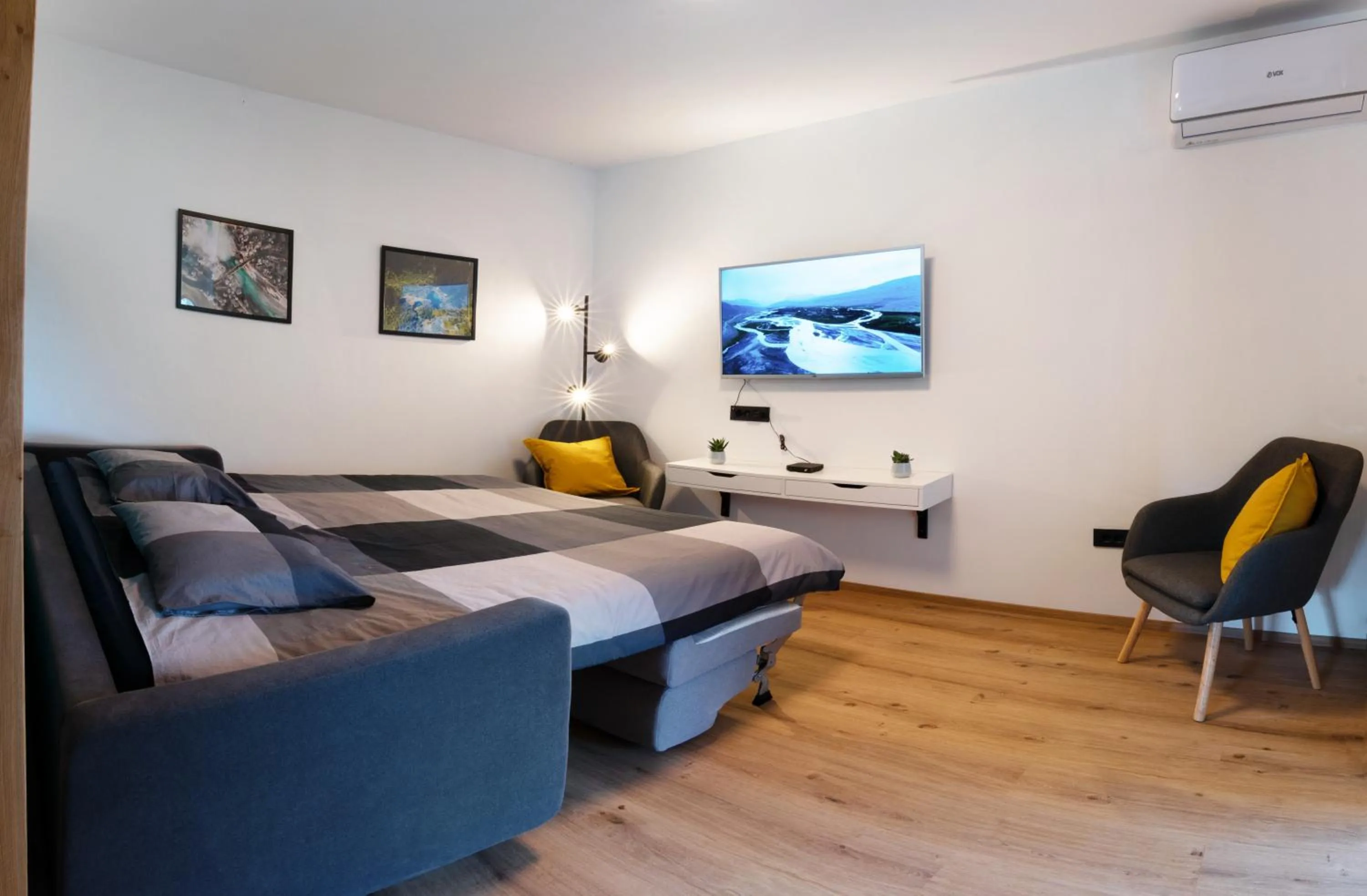 Bed in Garden 13