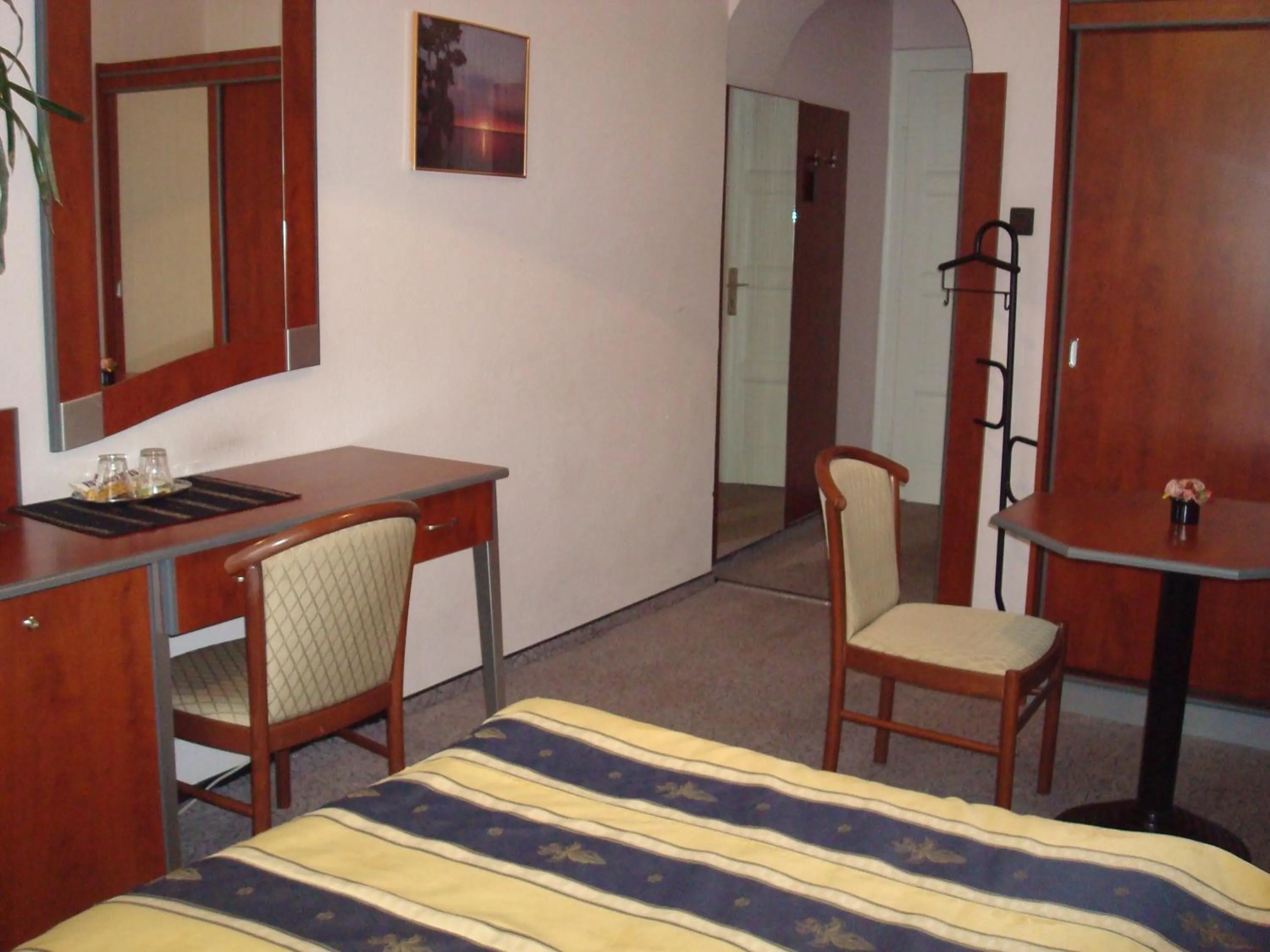 Photo of the whole room, Bed in Hotel Romantik Eger