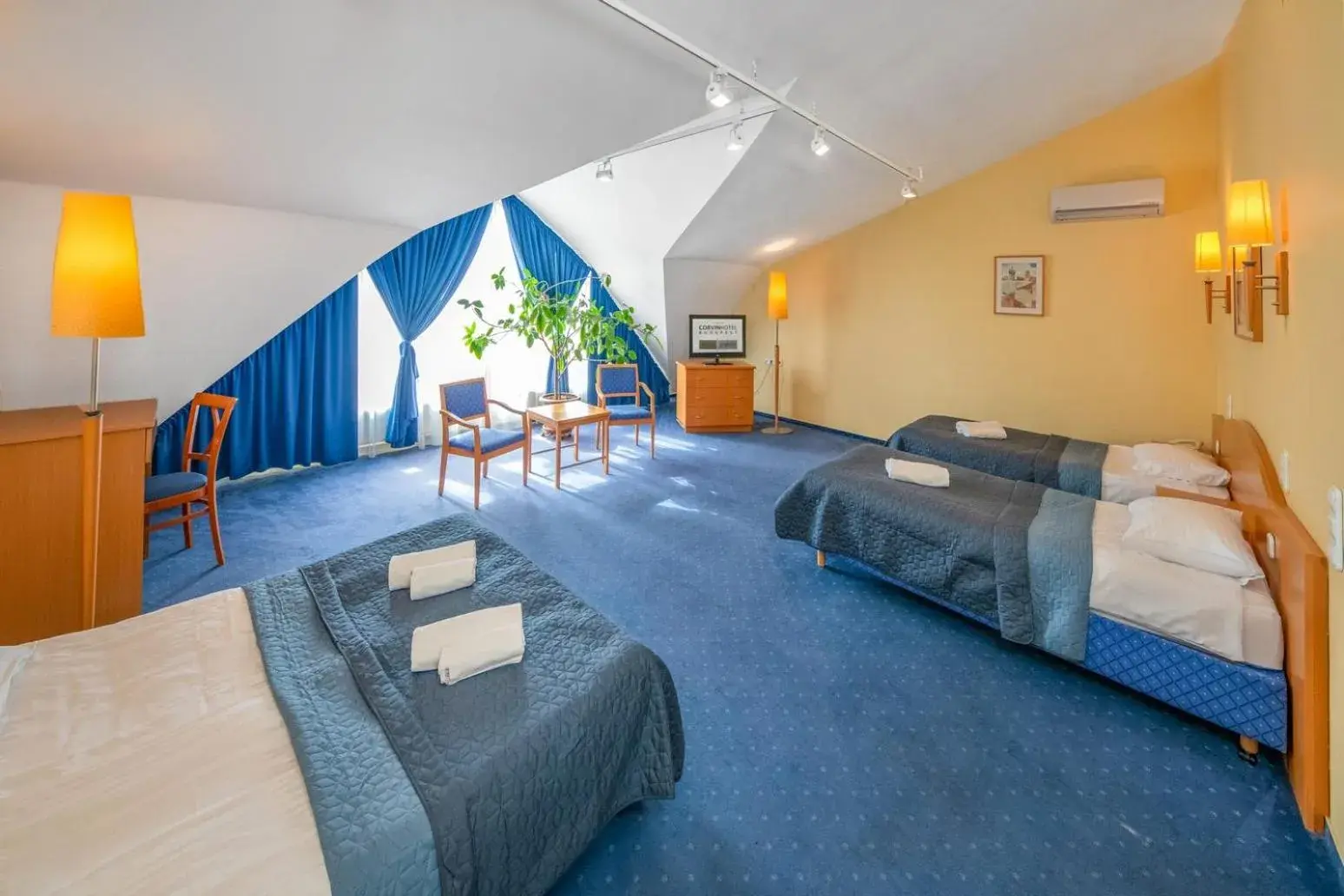 Photo of the whole room, Bed in Corvin Hotel Budapest Sissi Wing Photo of the whole room, Bed in Corvin Hotel Budapest Sissi Wing