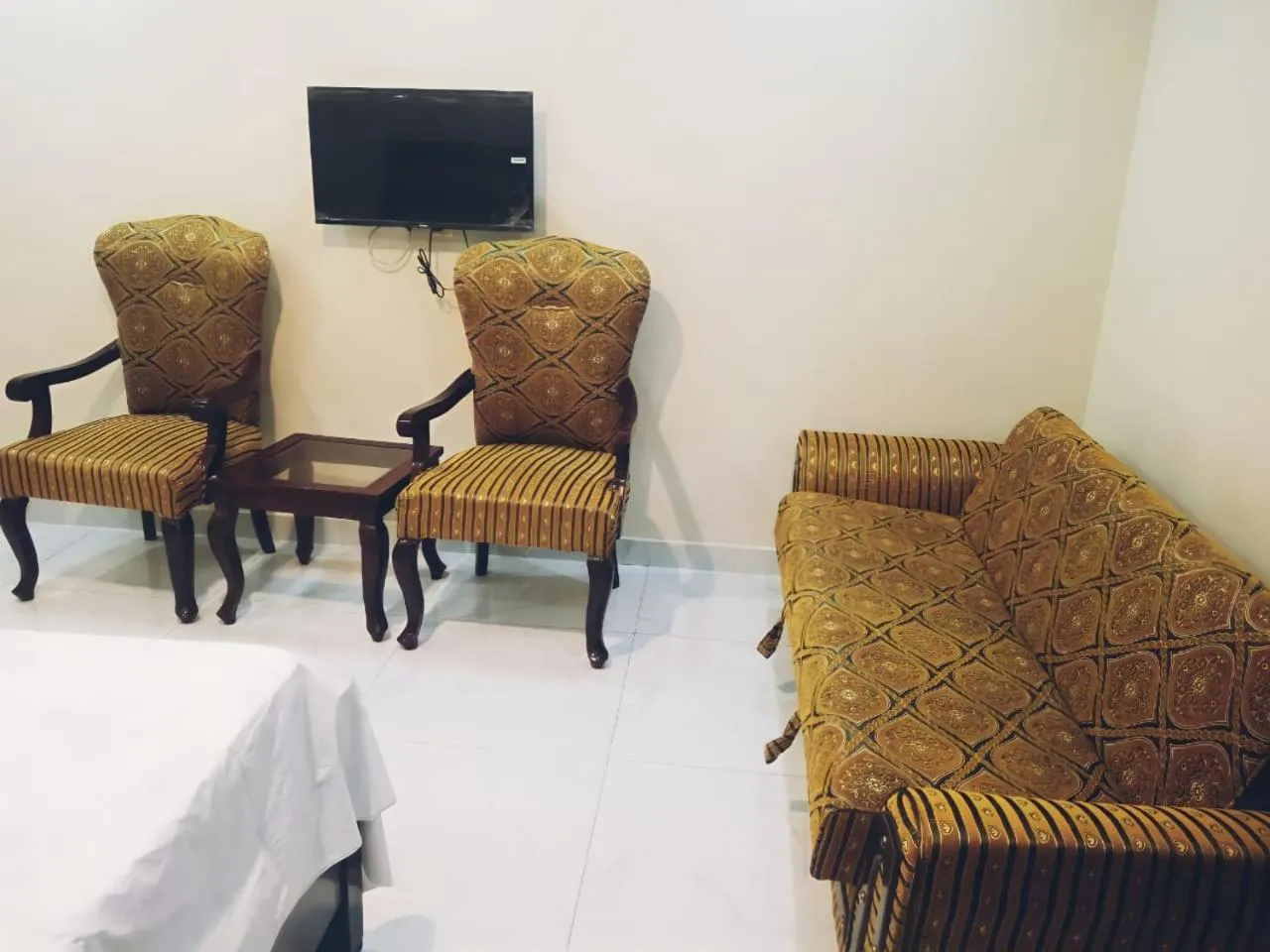 Property building in Hotel White Pearl