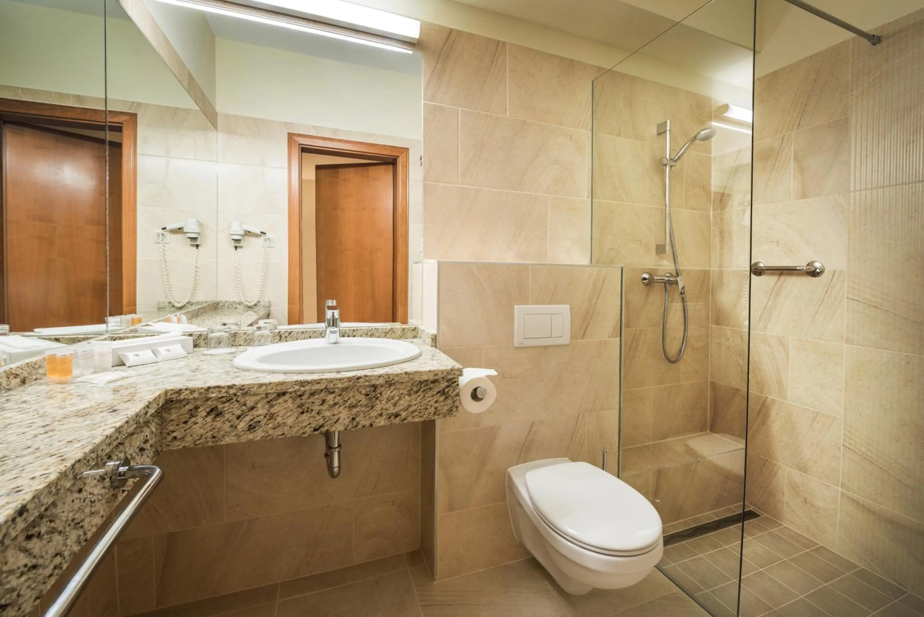 Shower in Hotel Europa Fit Hévíz