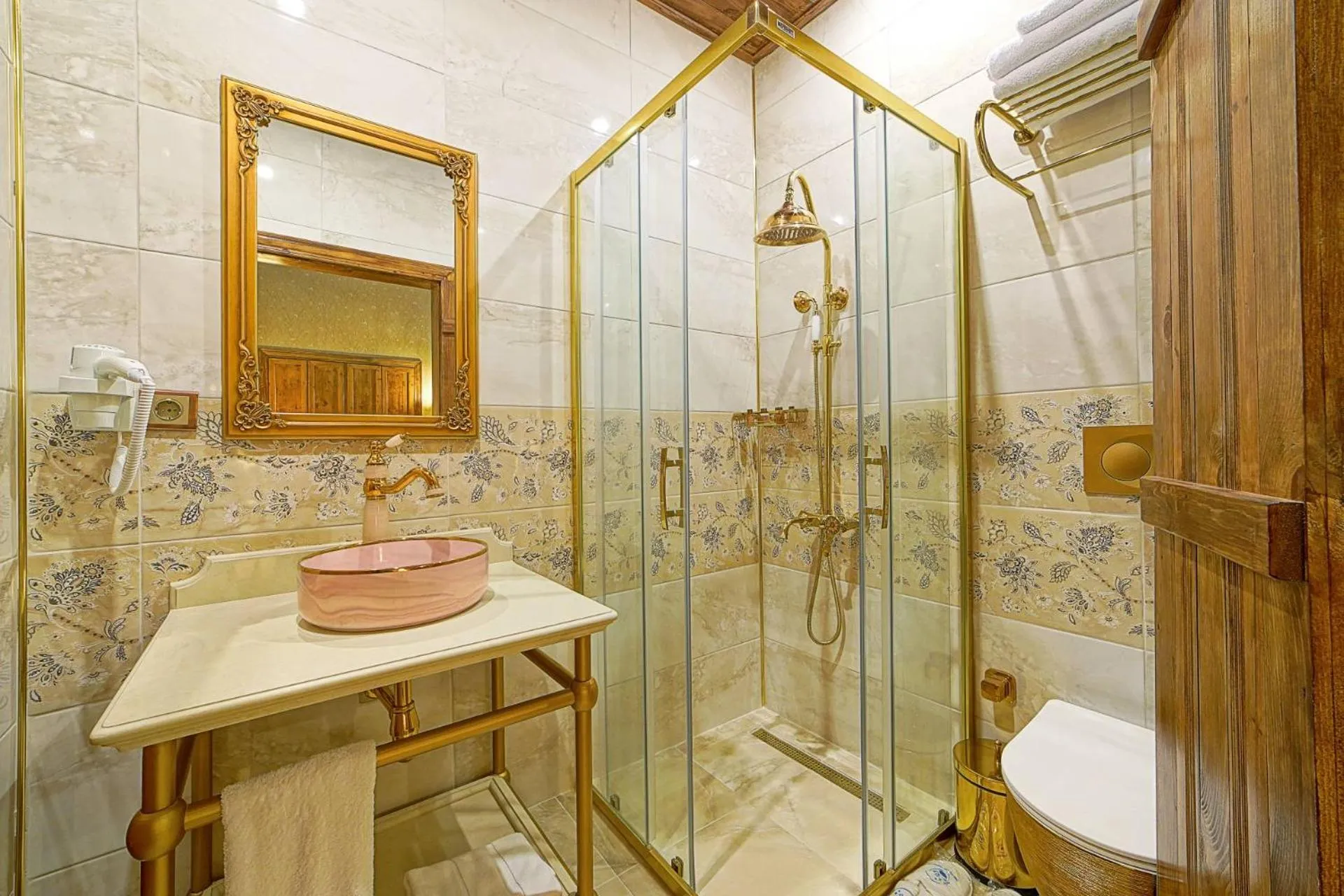 Bathroom in Le Reve Butik Otel