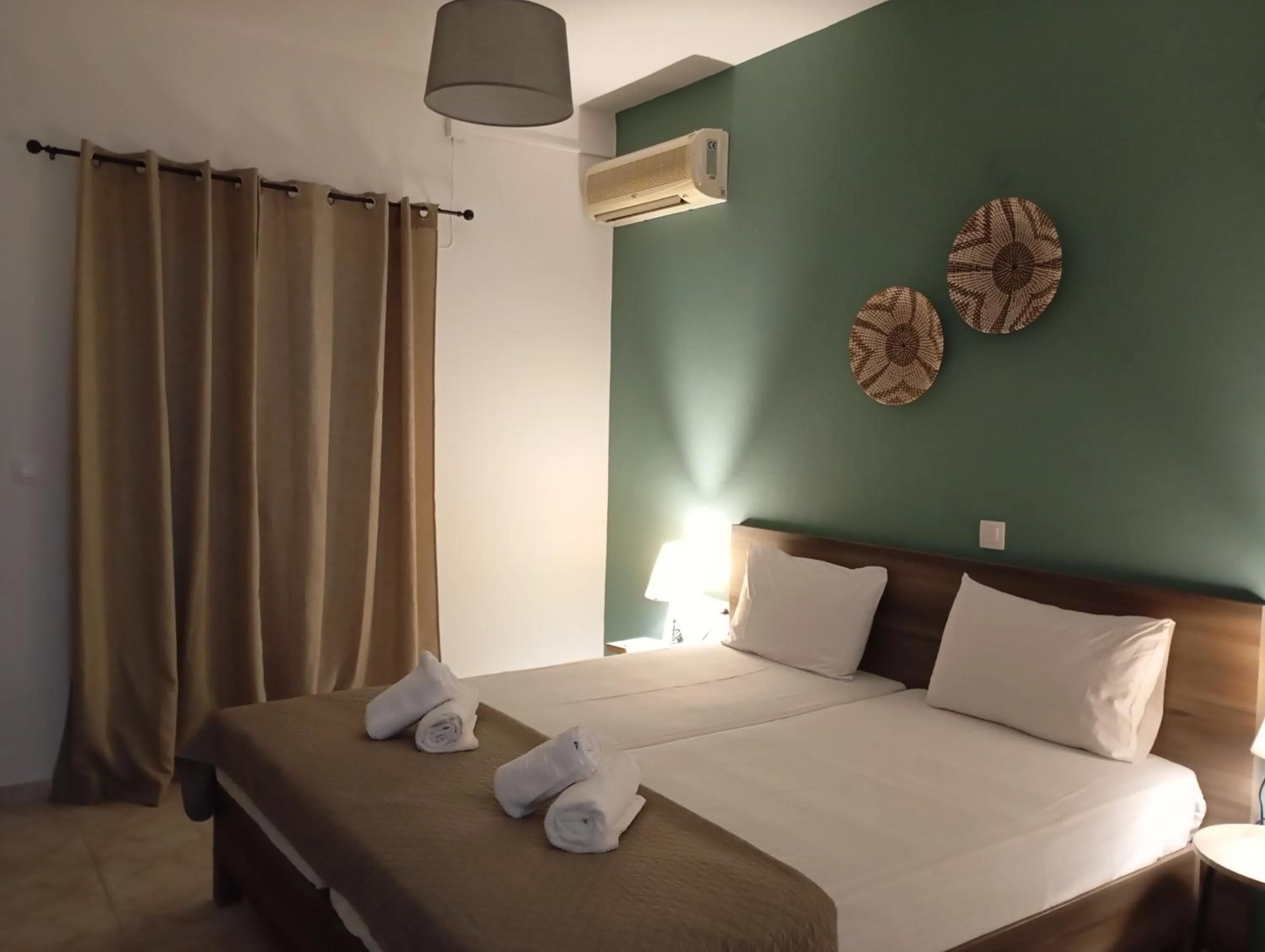 Bed in Euphoria complex