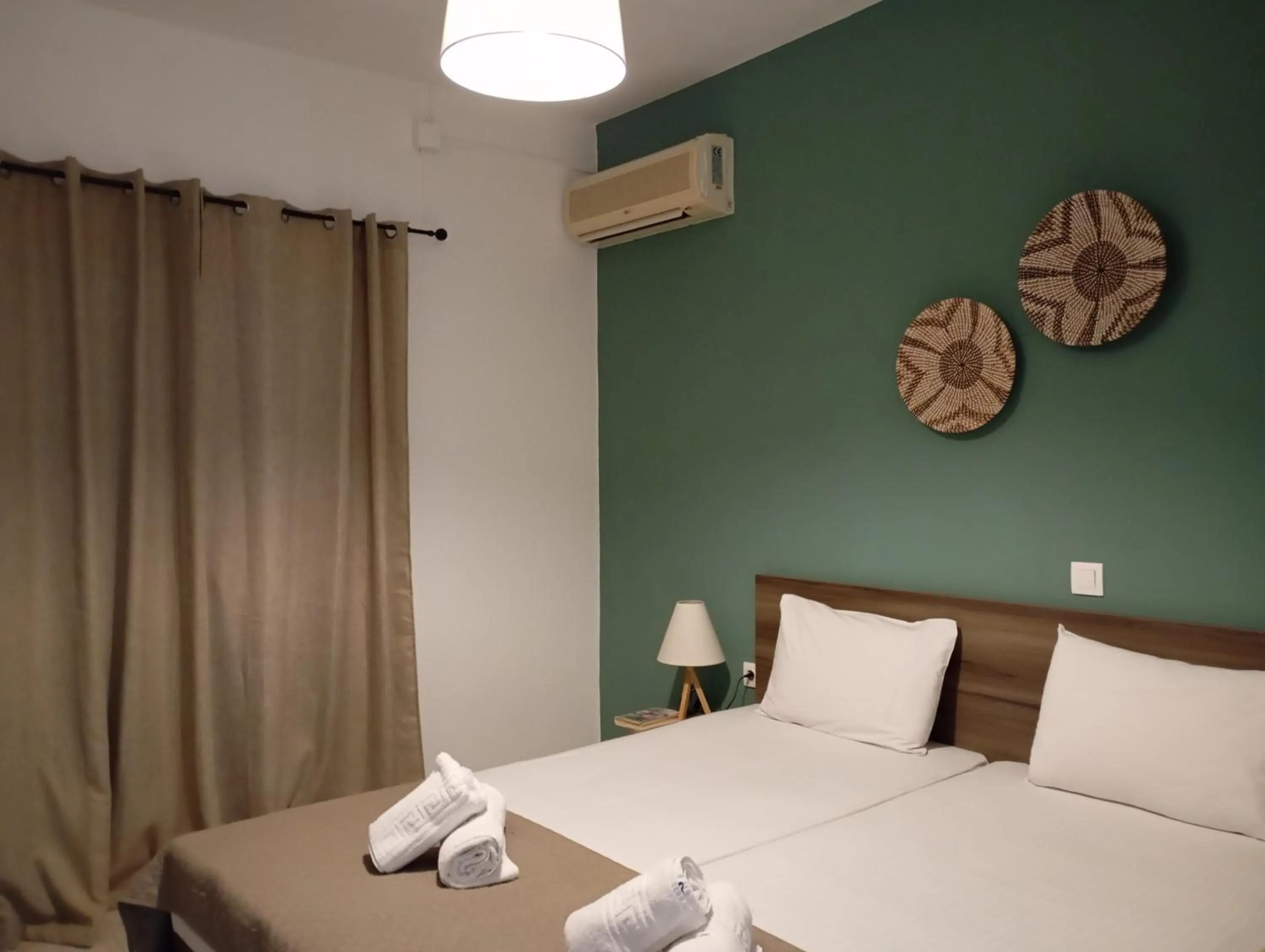 Bed in Euphoria complex