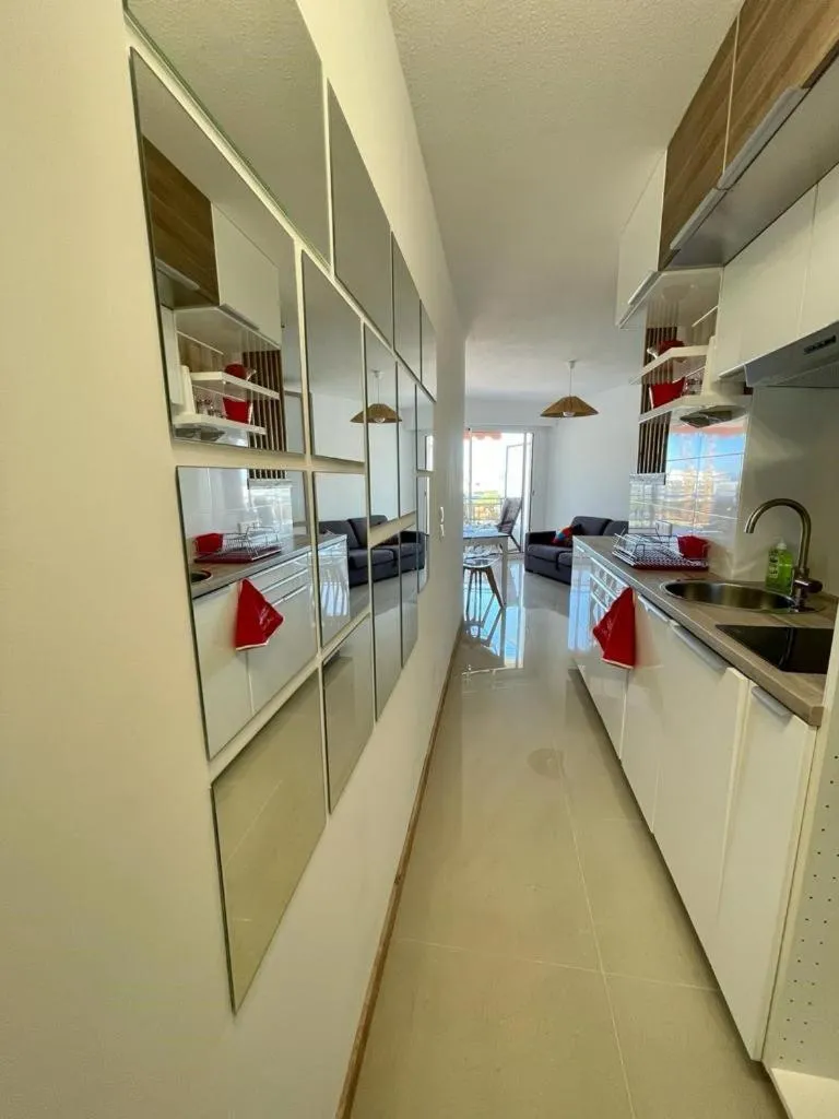 Kitchen or kitchenette in Superbe Studio Le pavois