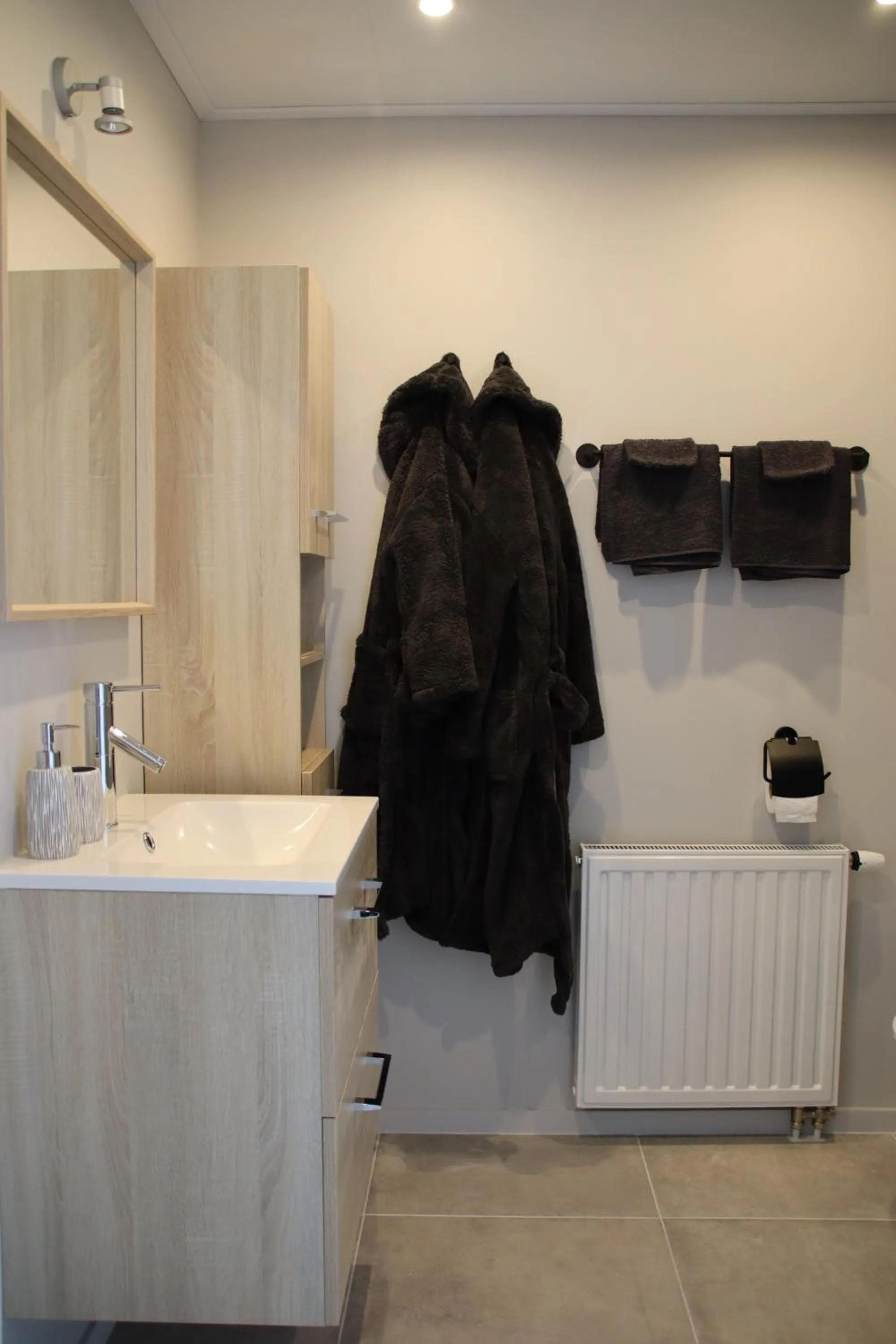 Bathroom in B&B Schotererf