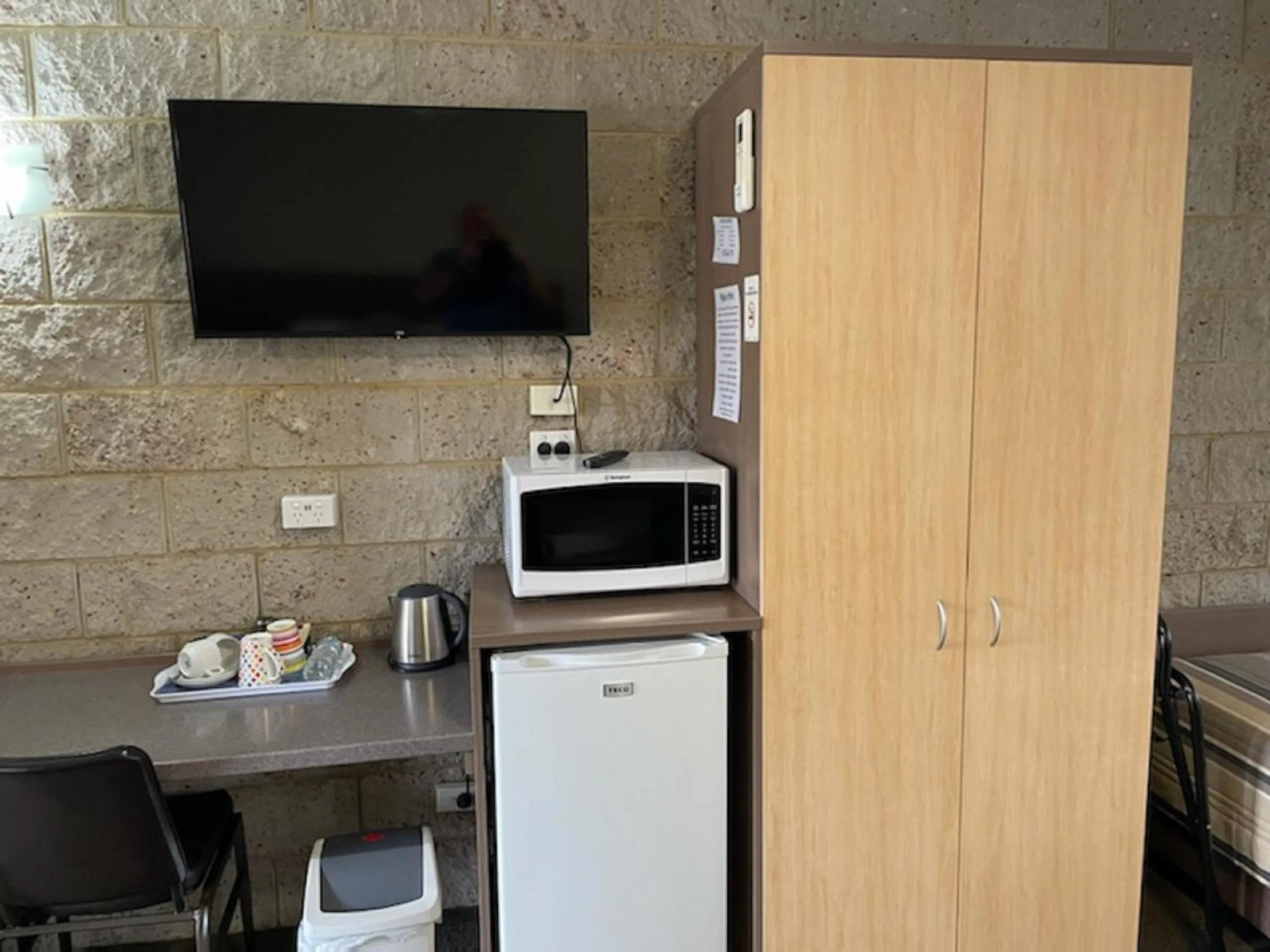 Coffee/tea facilities in Milgate Motel