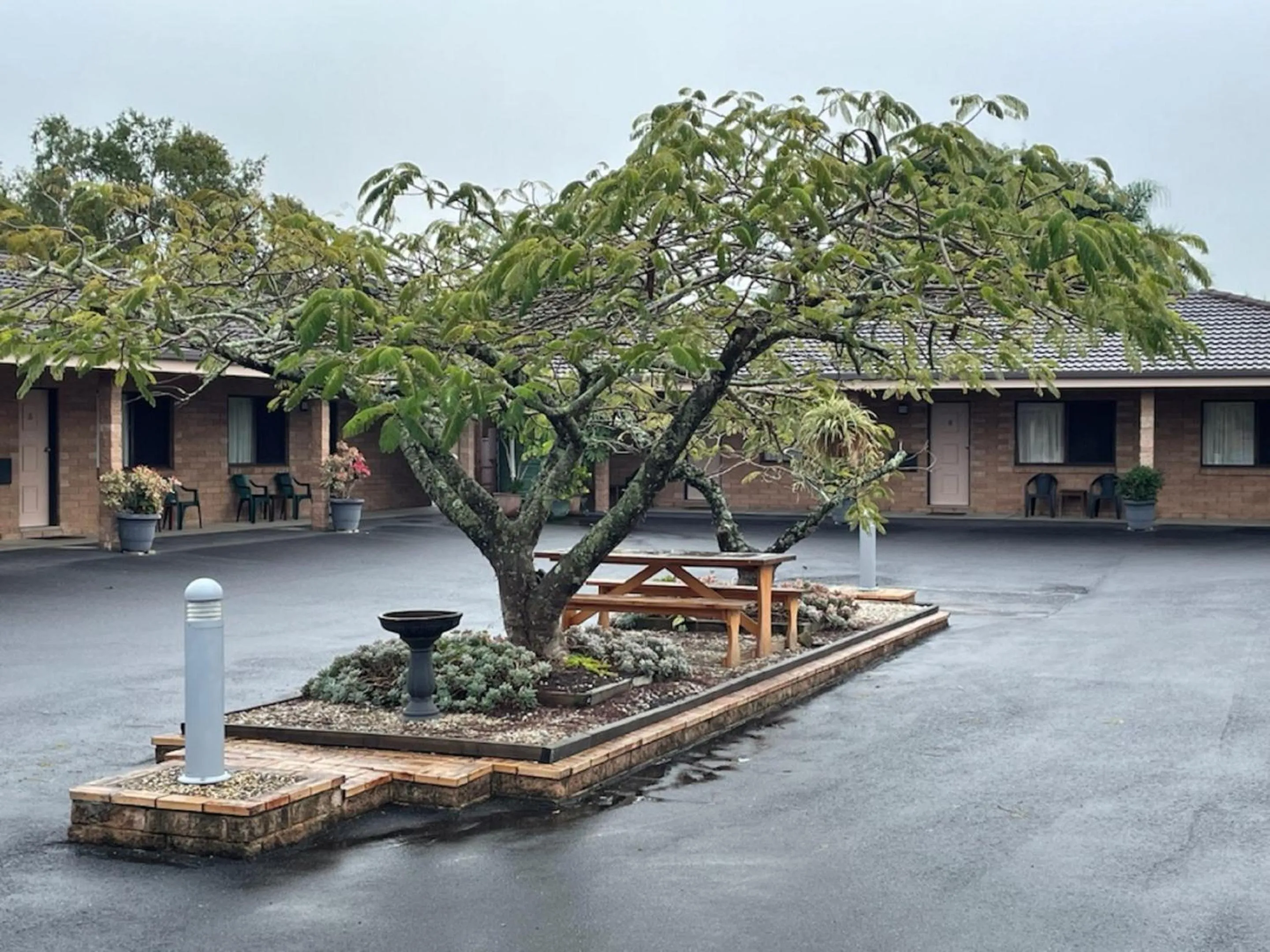 Garden in Milgate Motel