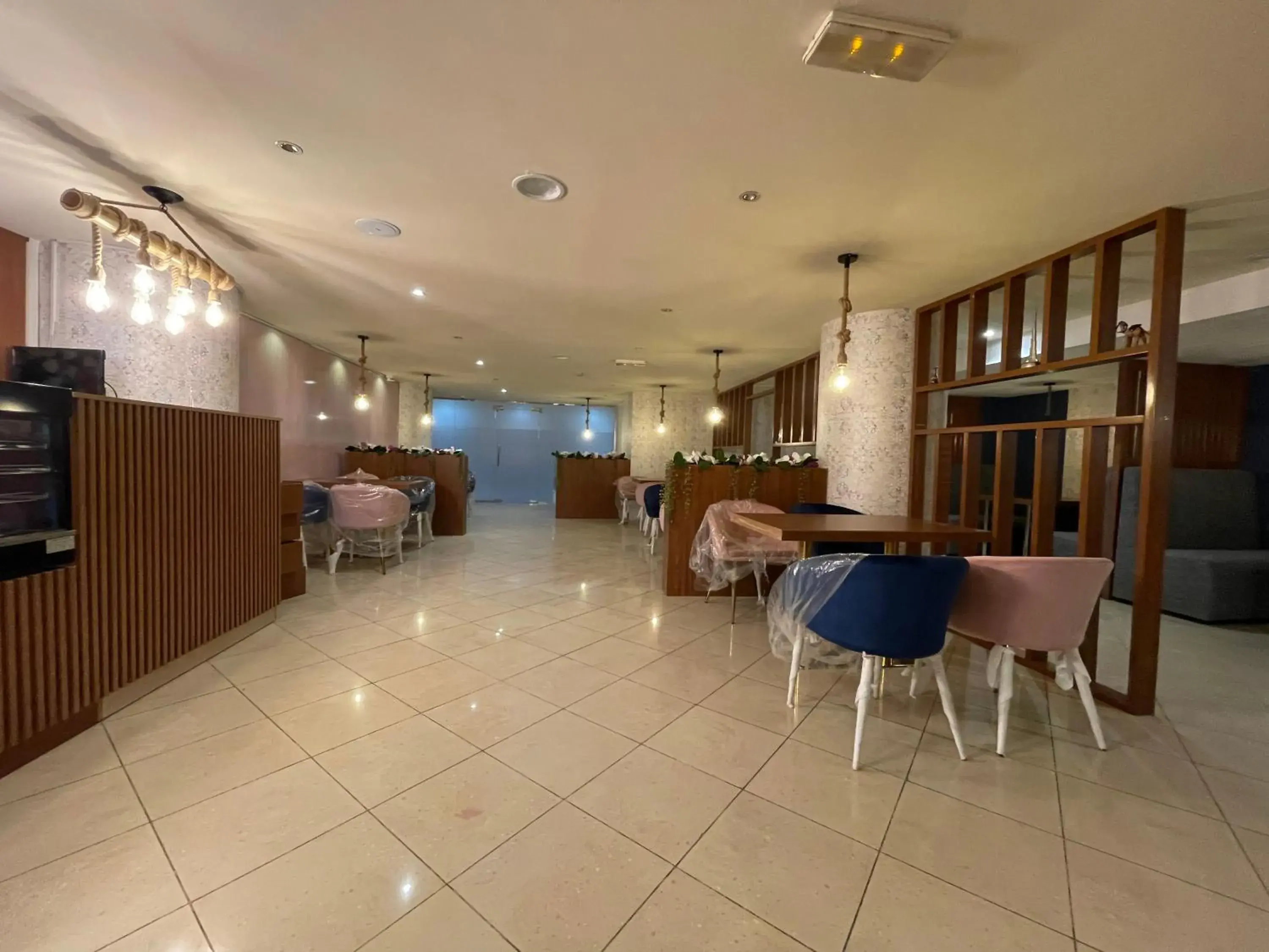 Restaurant/places to eat in MOUNT SINA HOTEL By AURA Restaurant/places to eat in MOUNT SINA HOTEL By AURA