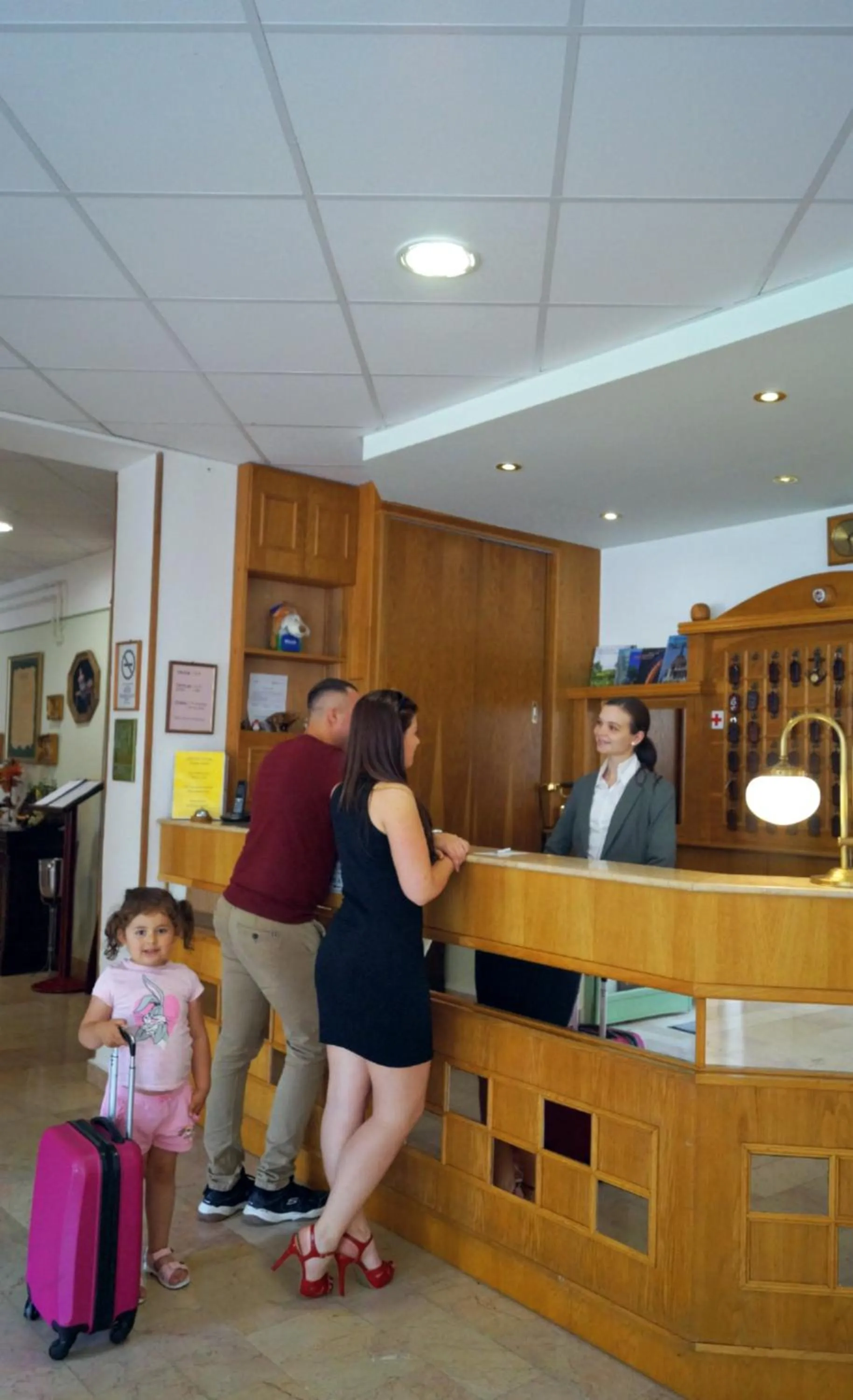 Lobby or reception in Komfort Hotel Platan