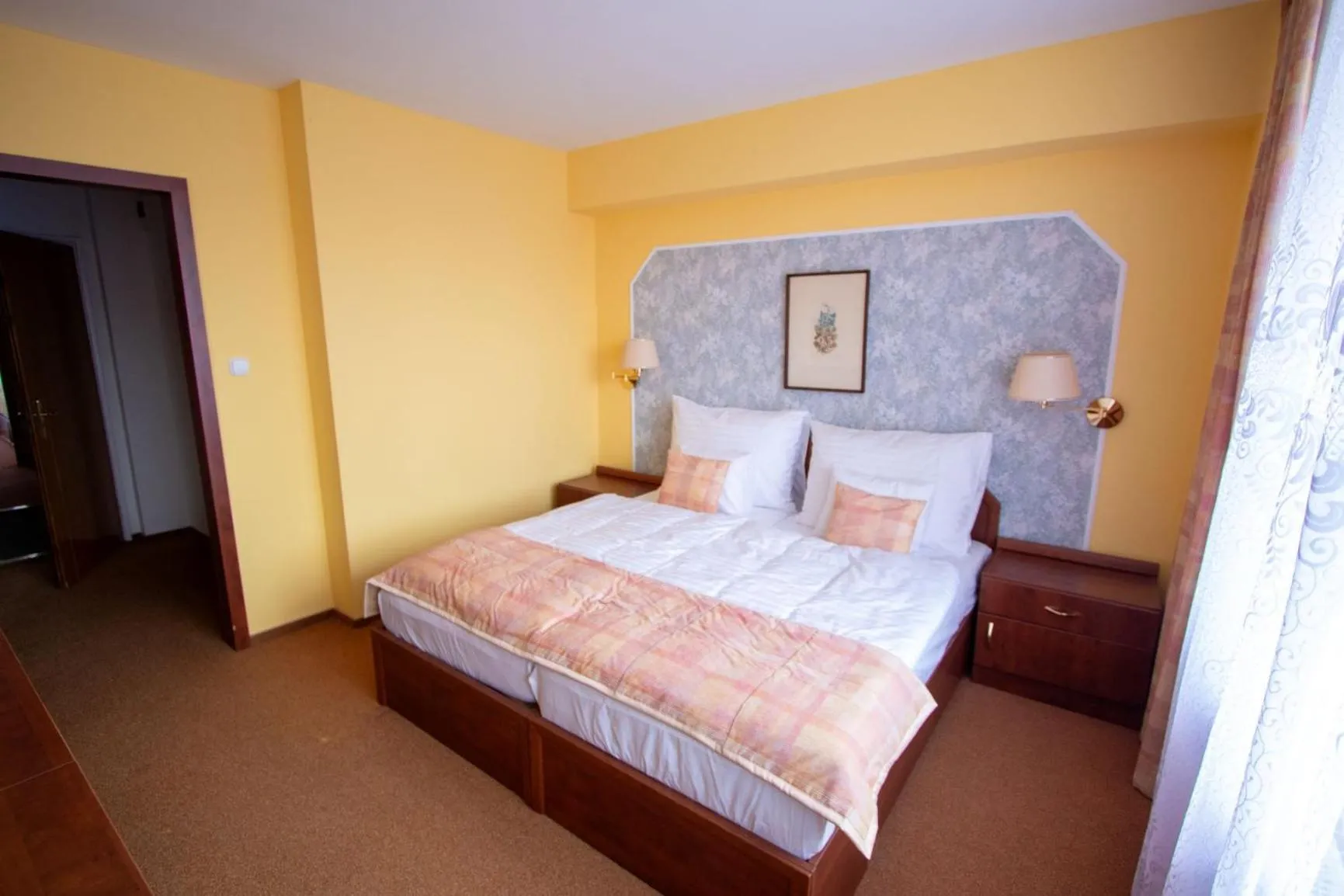 Photo of the whole room, Bed in Komfort Hotel Platan