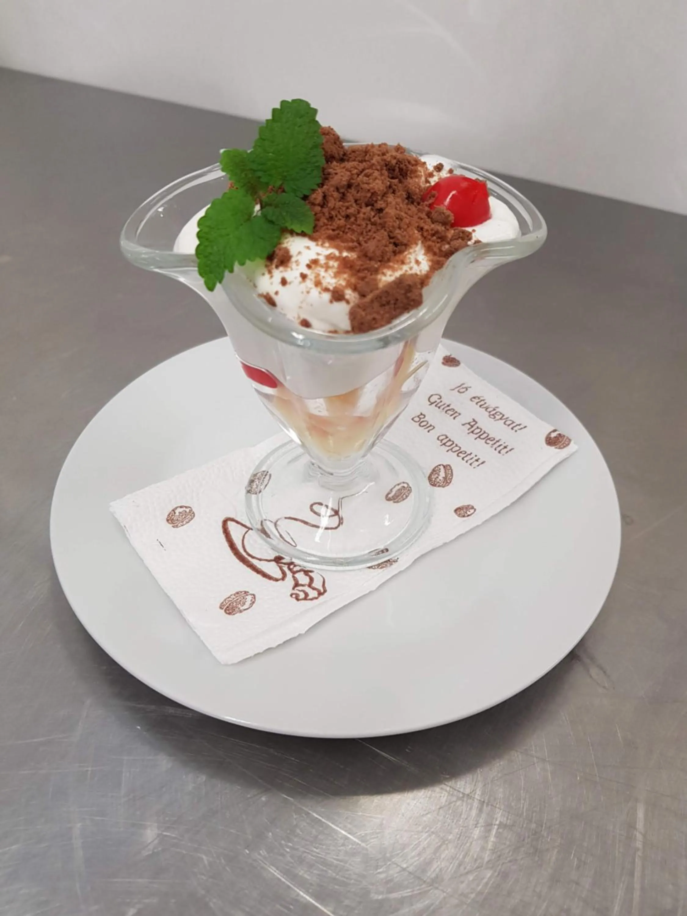 Food in Komfort Hotel Platan