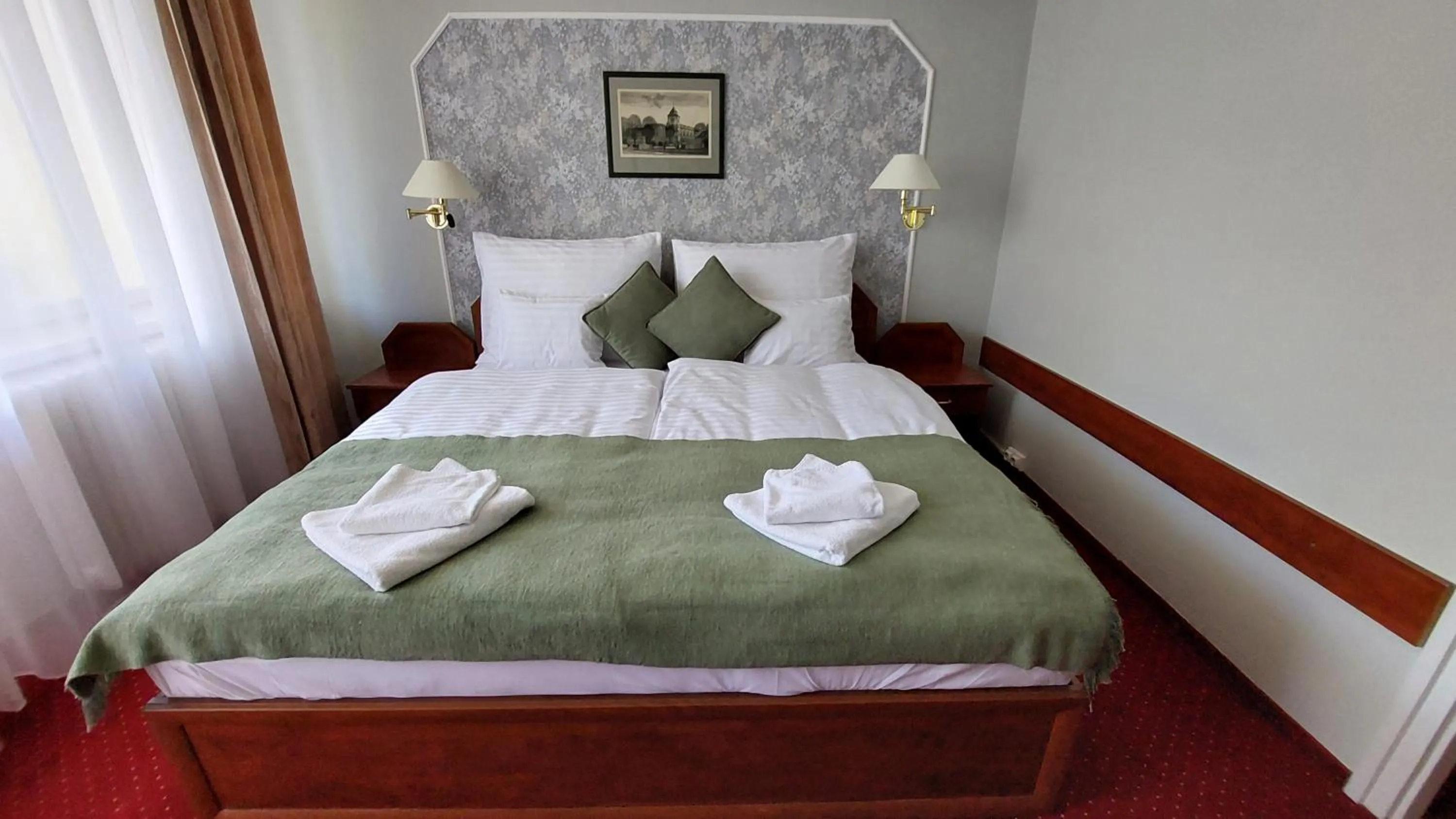 Photo of the whole room, Bed in Komfort Hotel Platan