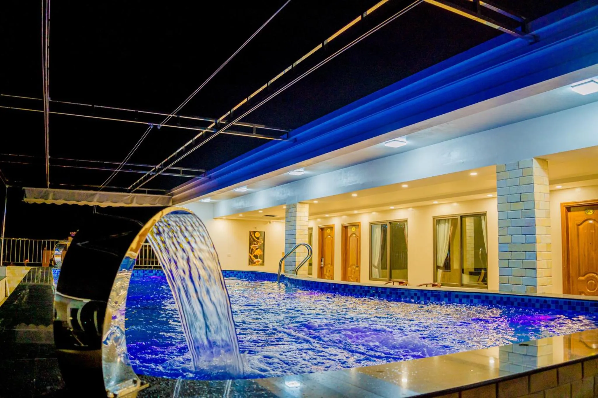 Swimming pool in QUANG VINH HOTEL