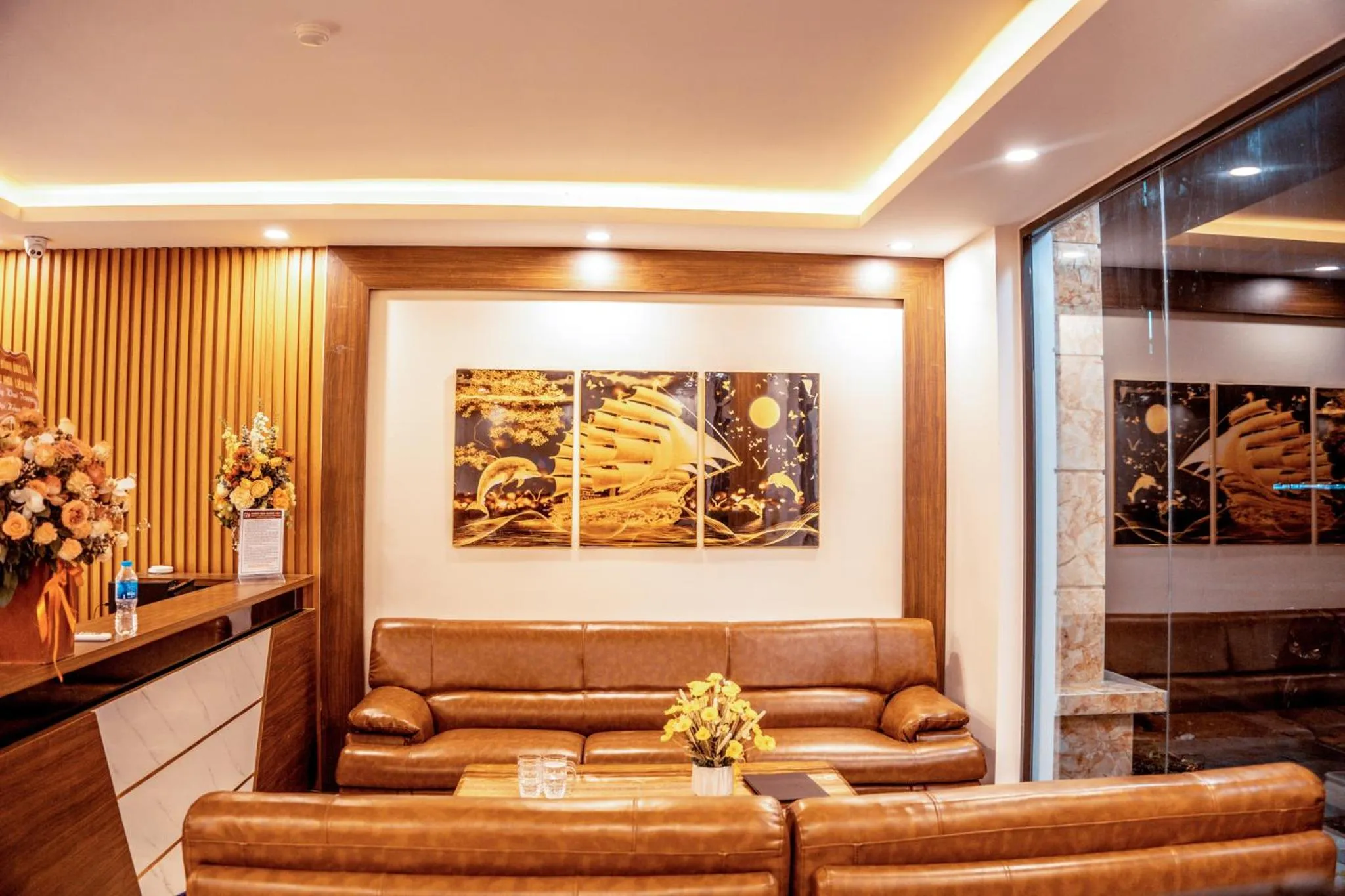 Lobby or reception in QUANG VINH HOTEL