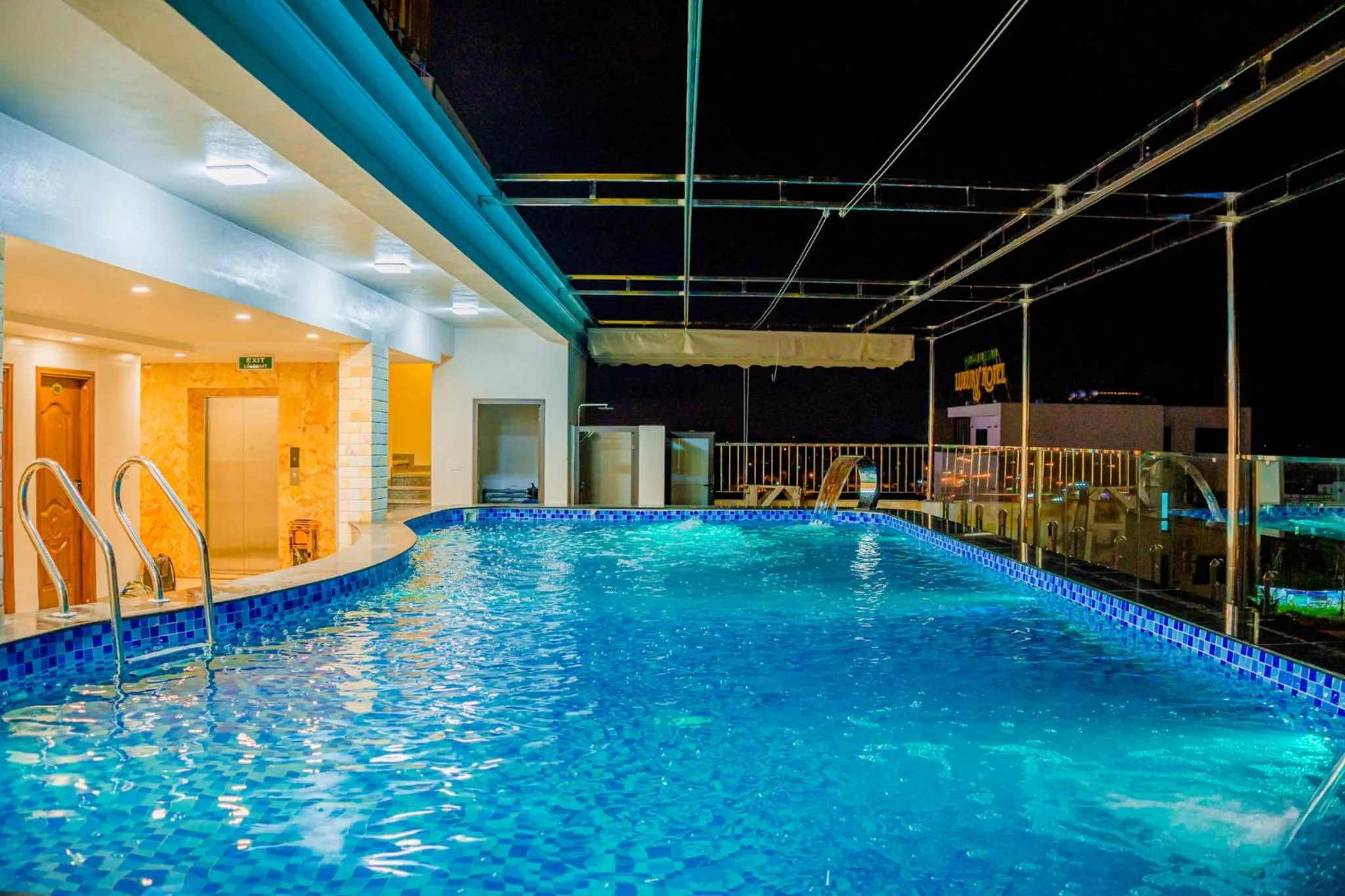 Swimming pool in QUANG VINH HOTEL