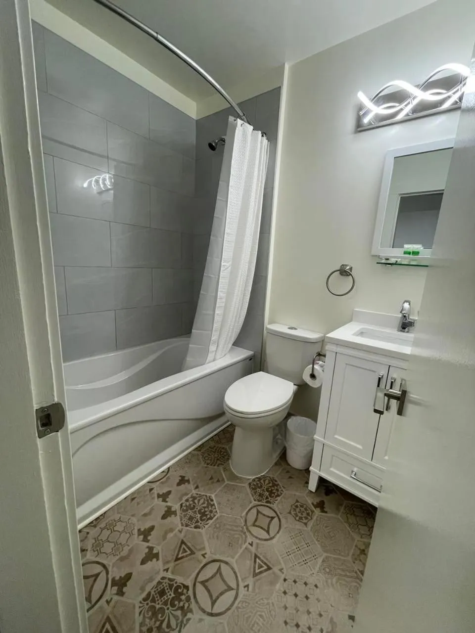 Bath in Destination INN