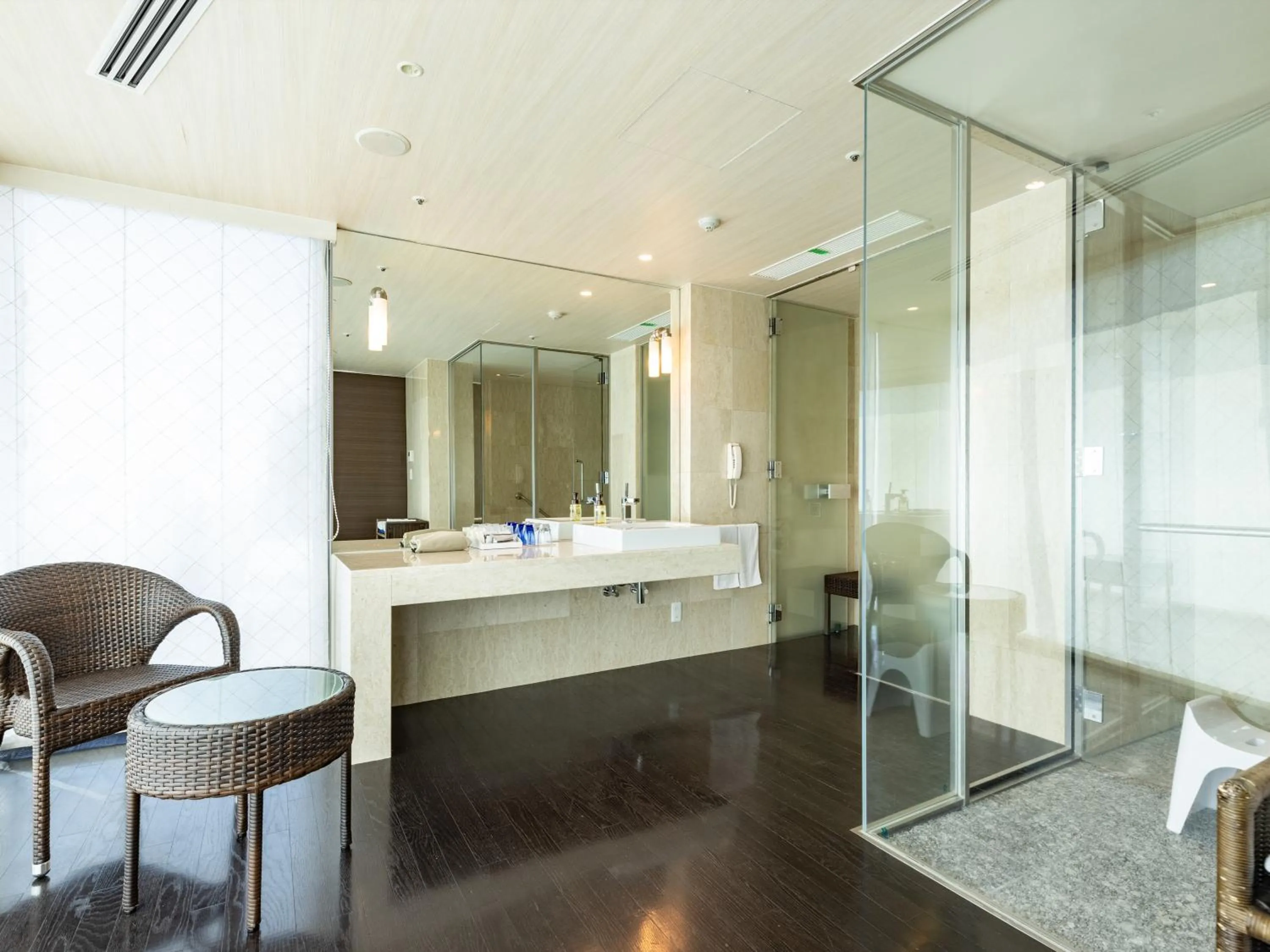 Photo of the whole room in Tenza Hotel at Hakata Station