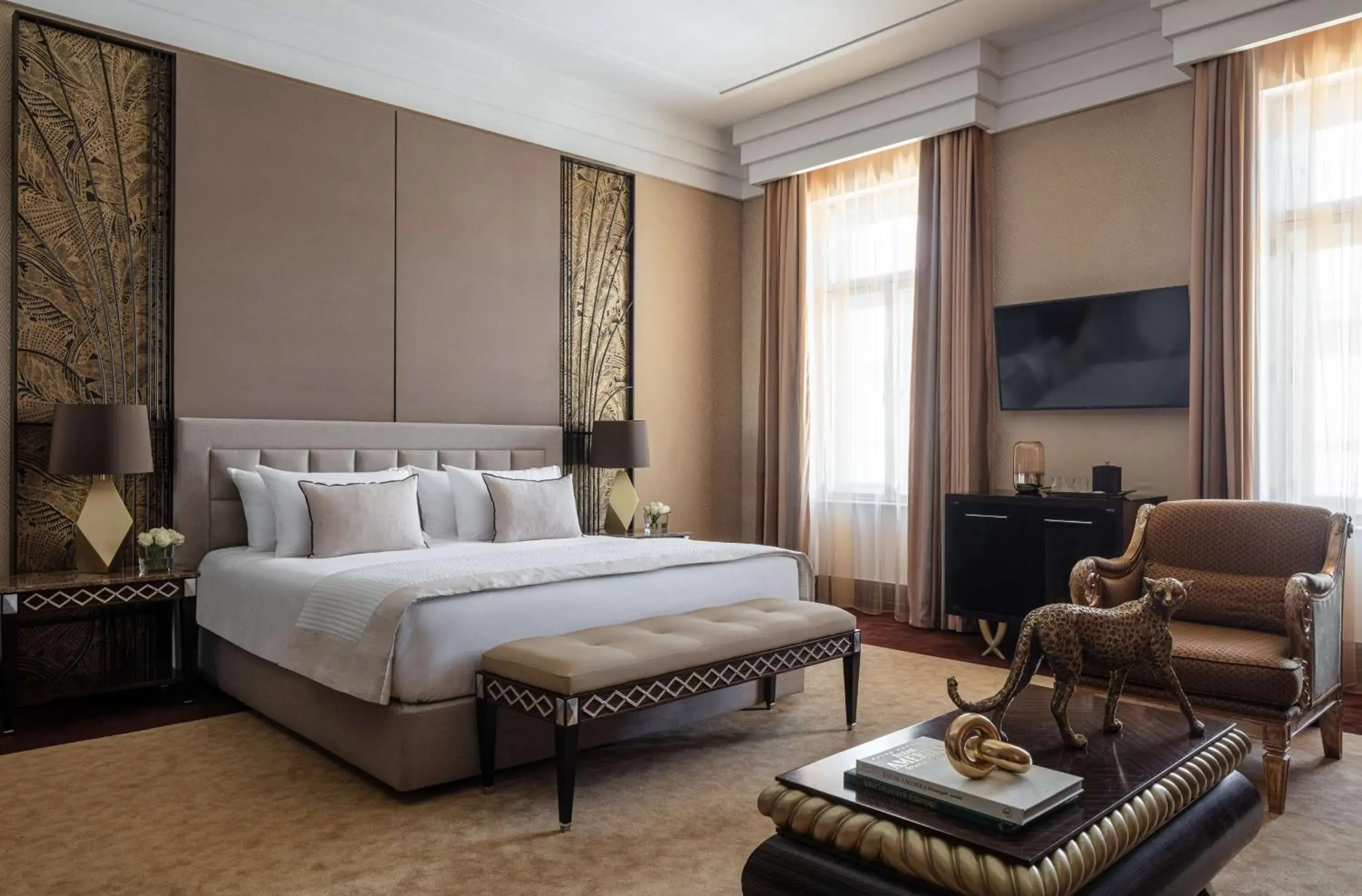 Bedroom, Bed in Anantara New York Palace Budapest - A Leading Hotel of the World Bedroom, Bed in Anantara New York Palace Budapest - A Leading Hotel of the World