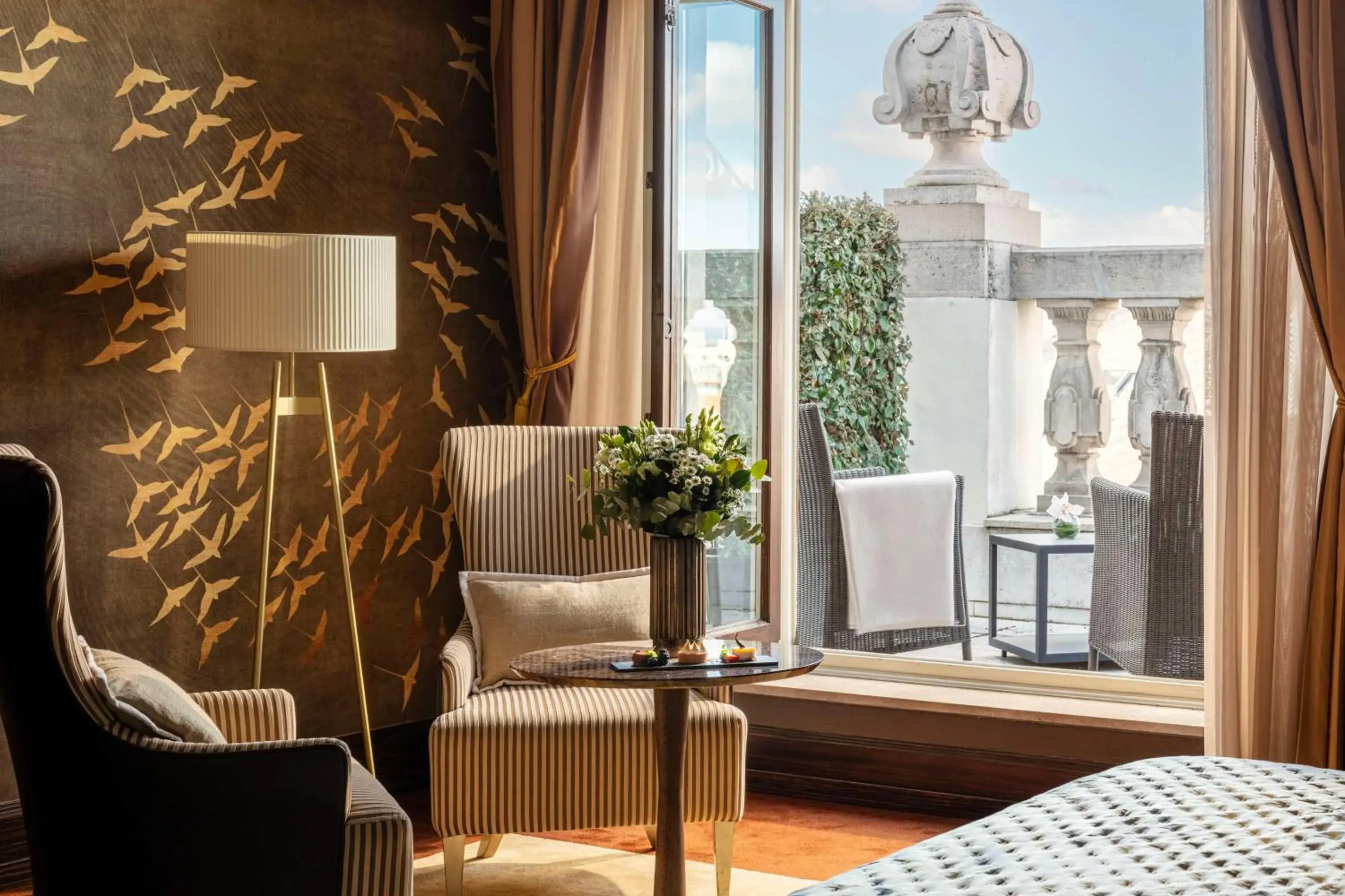 Bedroom in Anantara New York Palace Budapest - A Leading Hotel of the World Bedroom in Anantara New York Palace Budapest - A Leading Hotel of the World