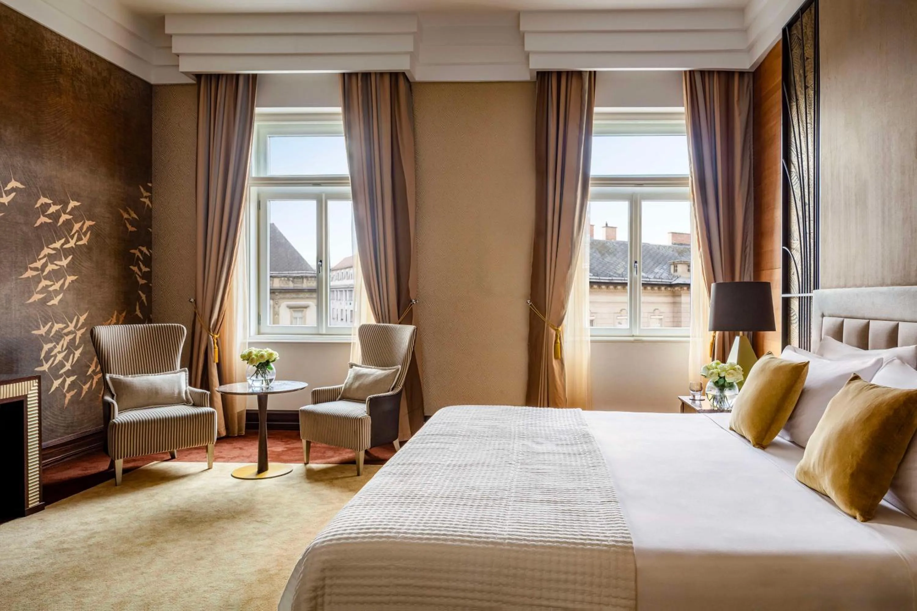 Bedroom, Bed in Anantara New York Palace Budapest - A Leading Hotel of the World