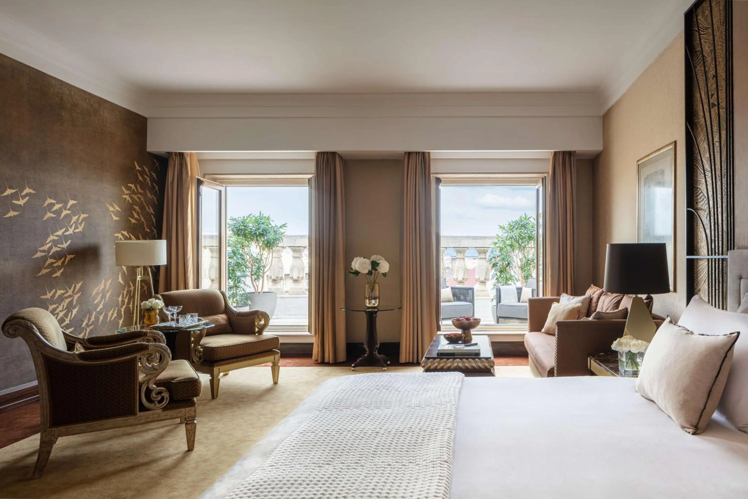 Bedroom, Bed in Anantara New York Palace Budapest - A Leading Hotel of the World