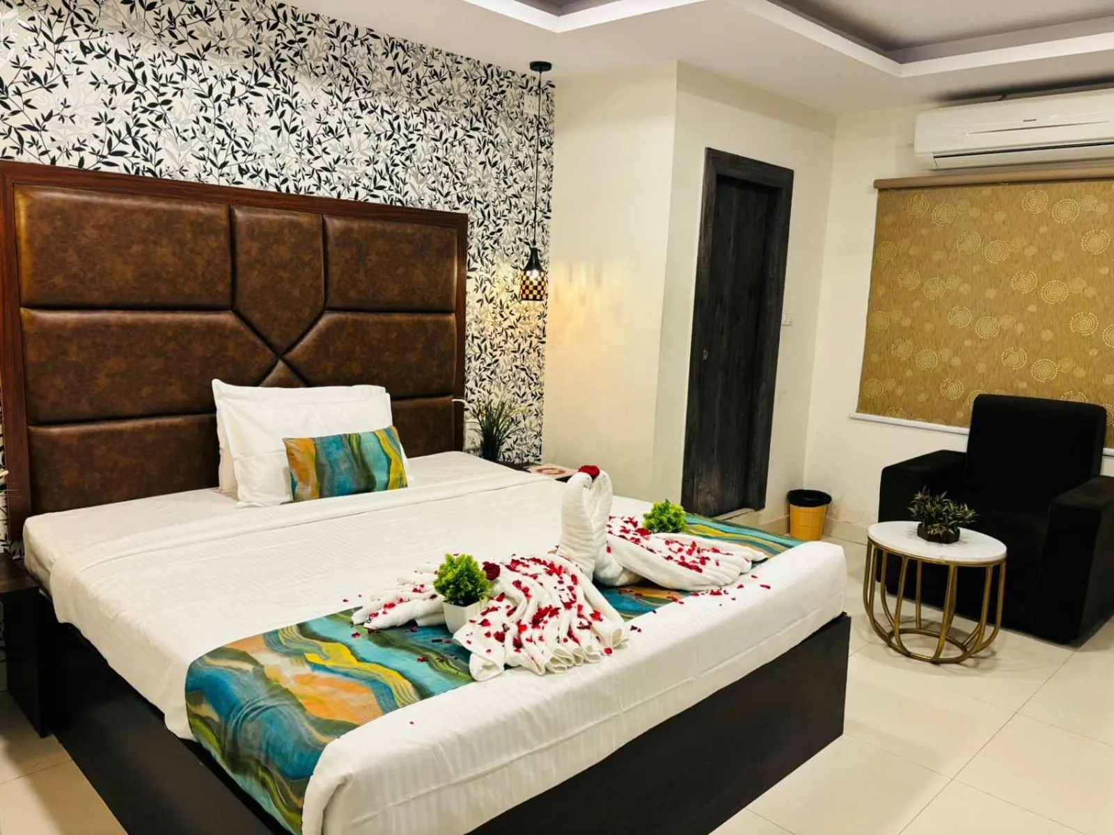 Photo of the whole room, Bed in Hotel oak by signature airport zone hyderabad