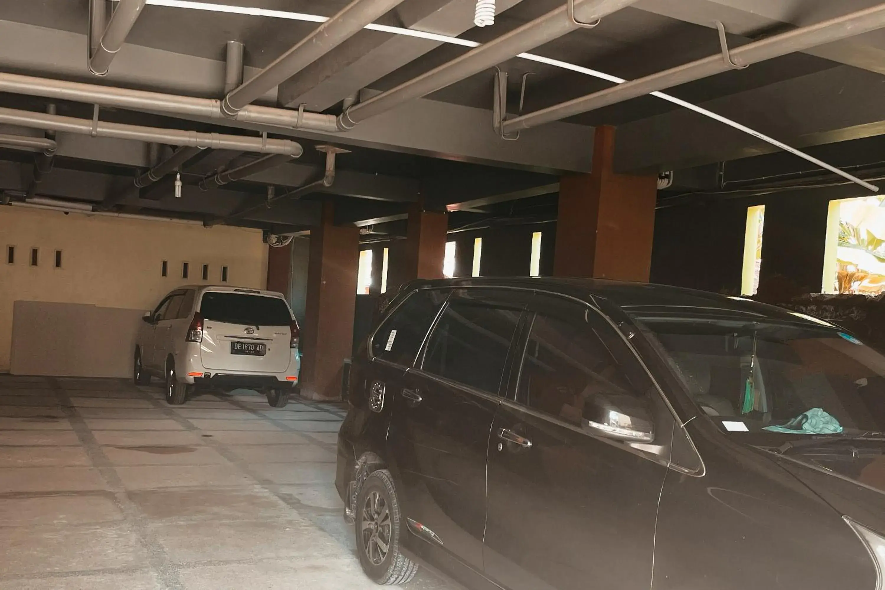 Facade/entrance in Almira Homestay Ambon Mitra RedDoorz Facade/entrance in Almira Homestay Ambon Mitra RedDoorz