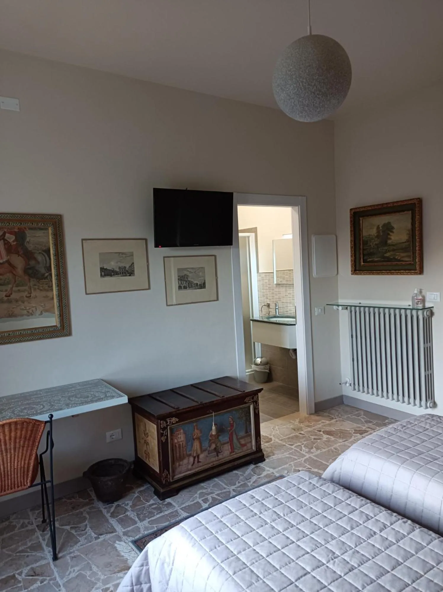 TV and multimedia, Bed in Riflessi d'Arte