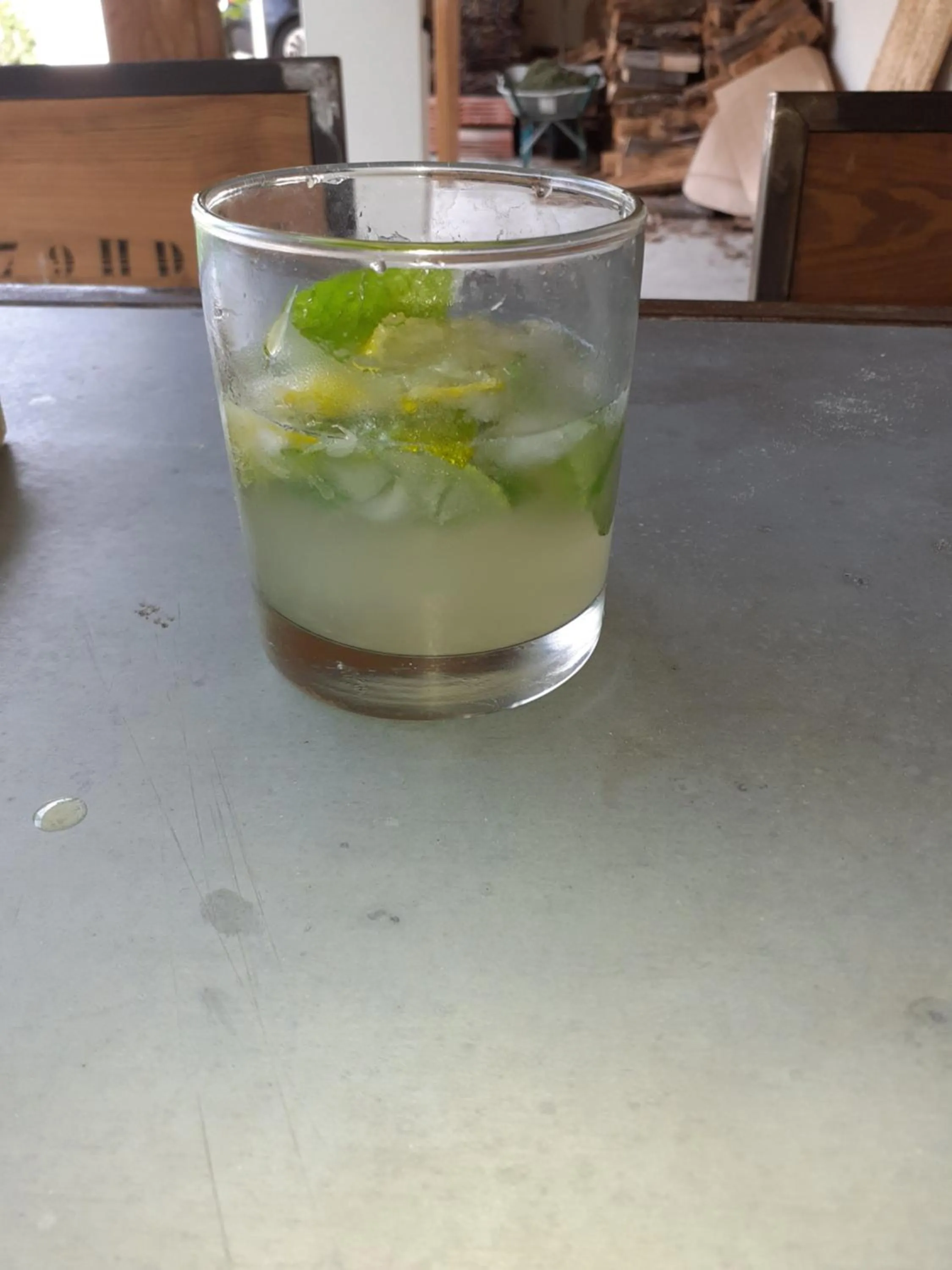 Food and drinks in Chez Jeanfi