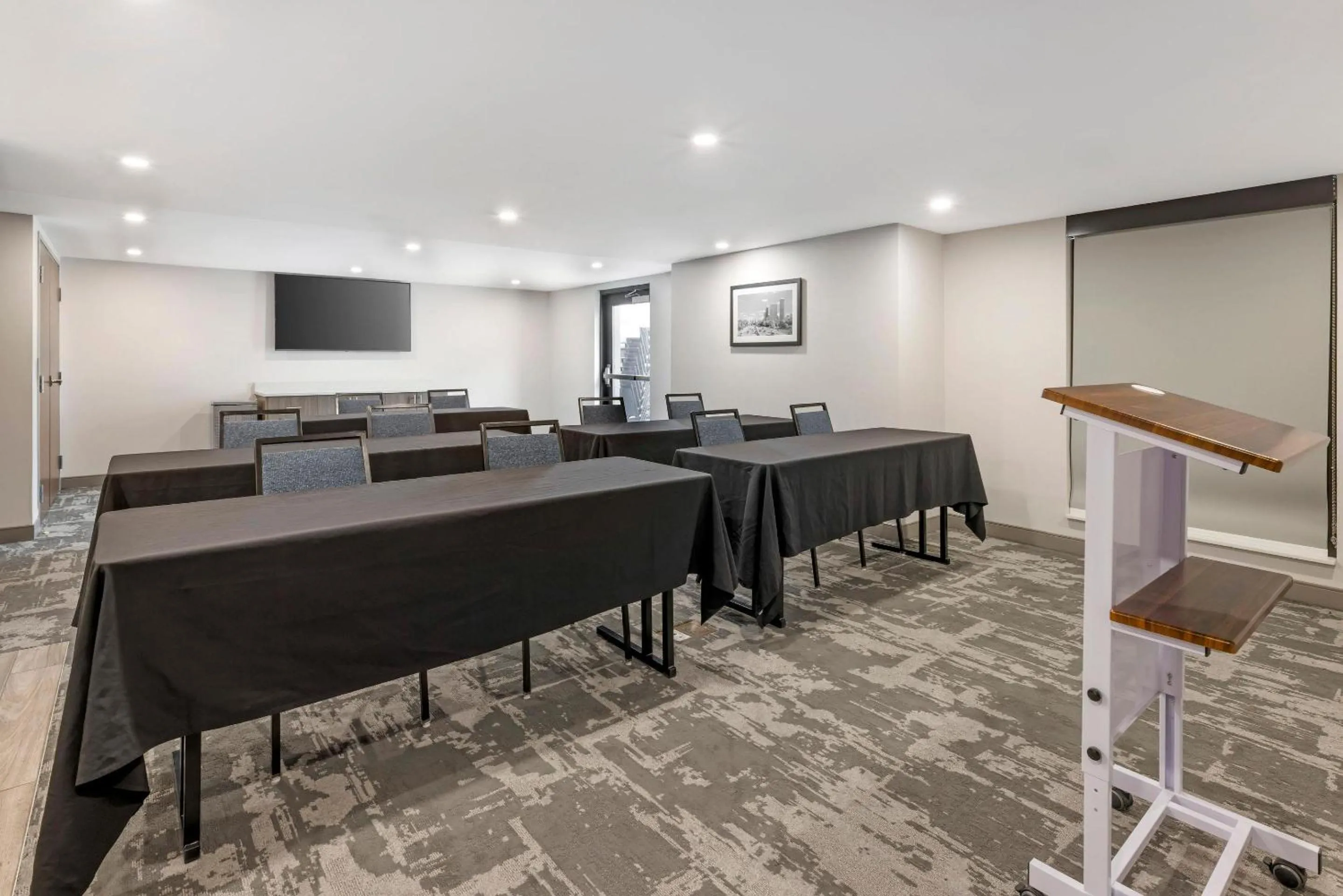 Meeting/conference room in MainStay Suites Oakbrook Terrace - Chicago