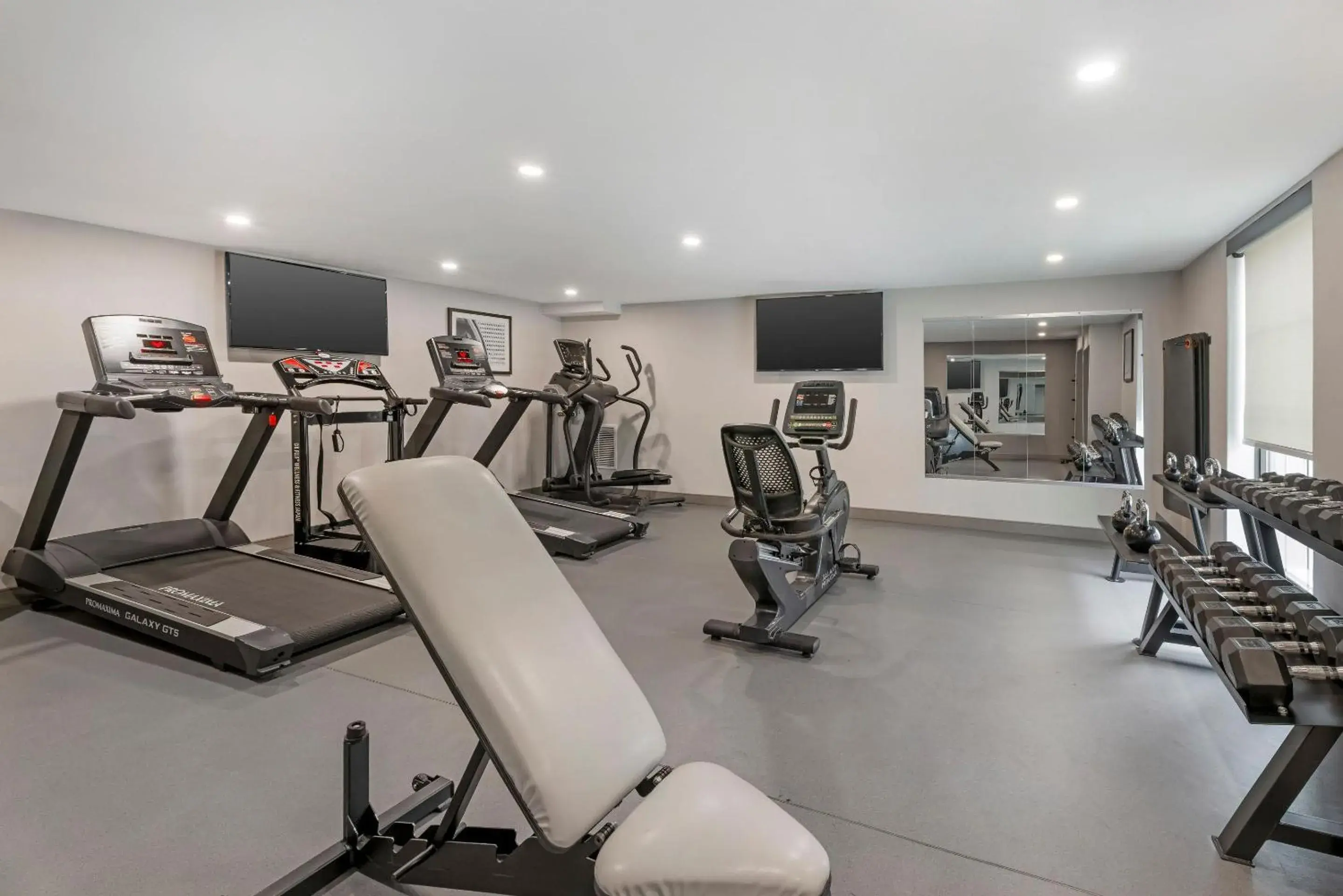 Fitness centre/facilities in MainStay Suites Oakbrook Terrace - Chicago Fitness centre/facilities in MainStay Suites Oakbrook Terrace - Chicago
