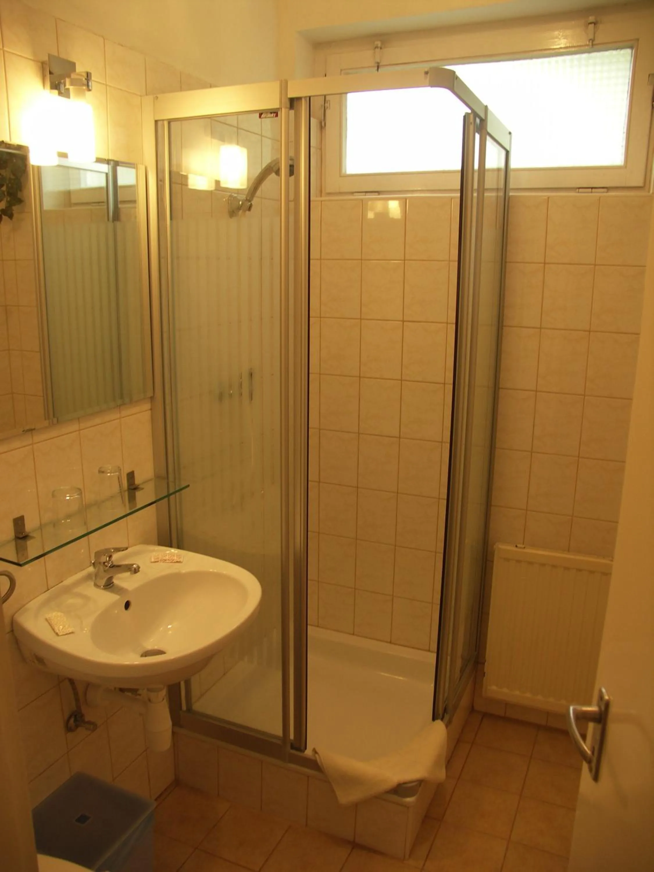 Toilet in Carmen Pension