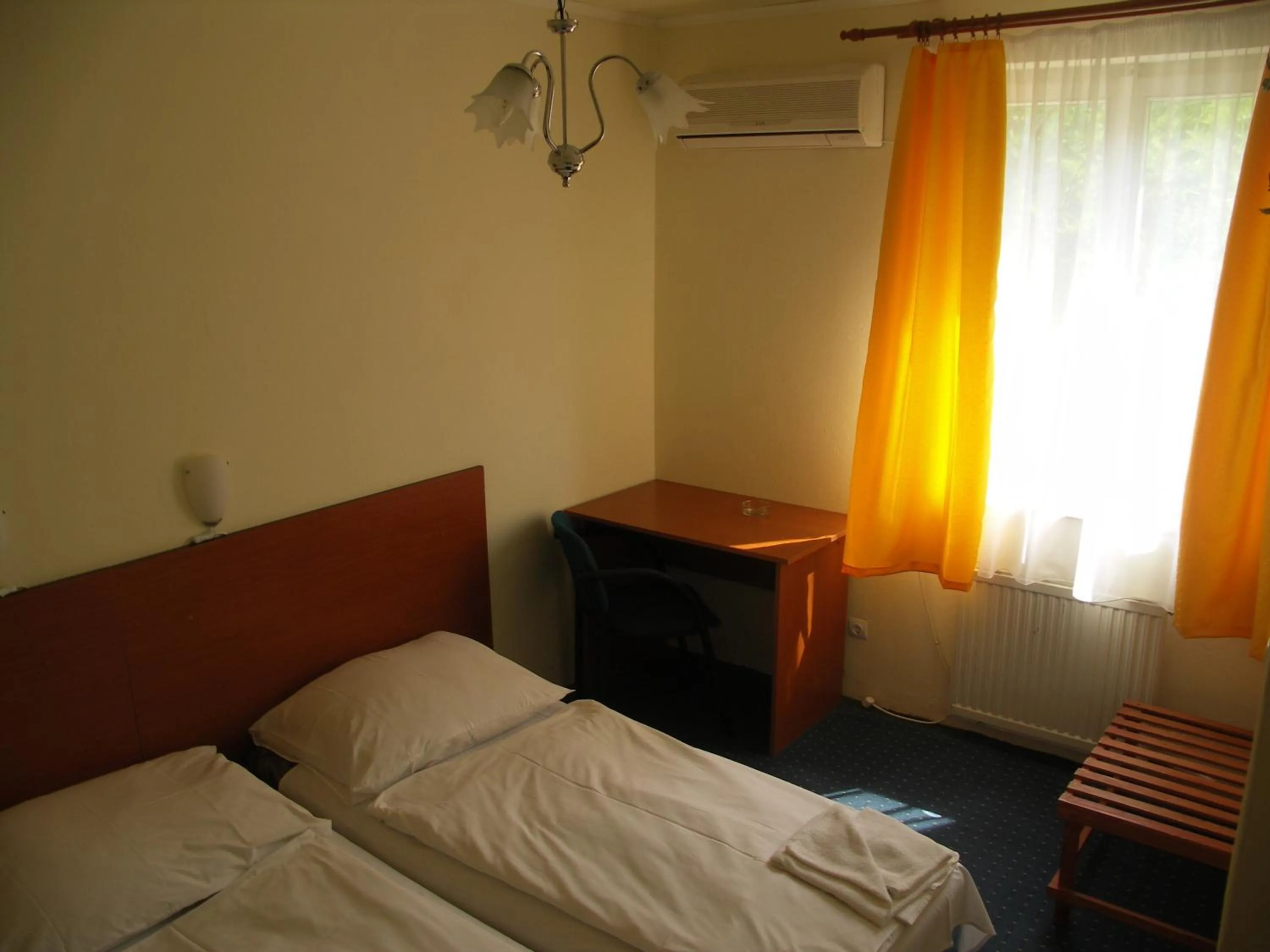 Bed in Carmen Pension