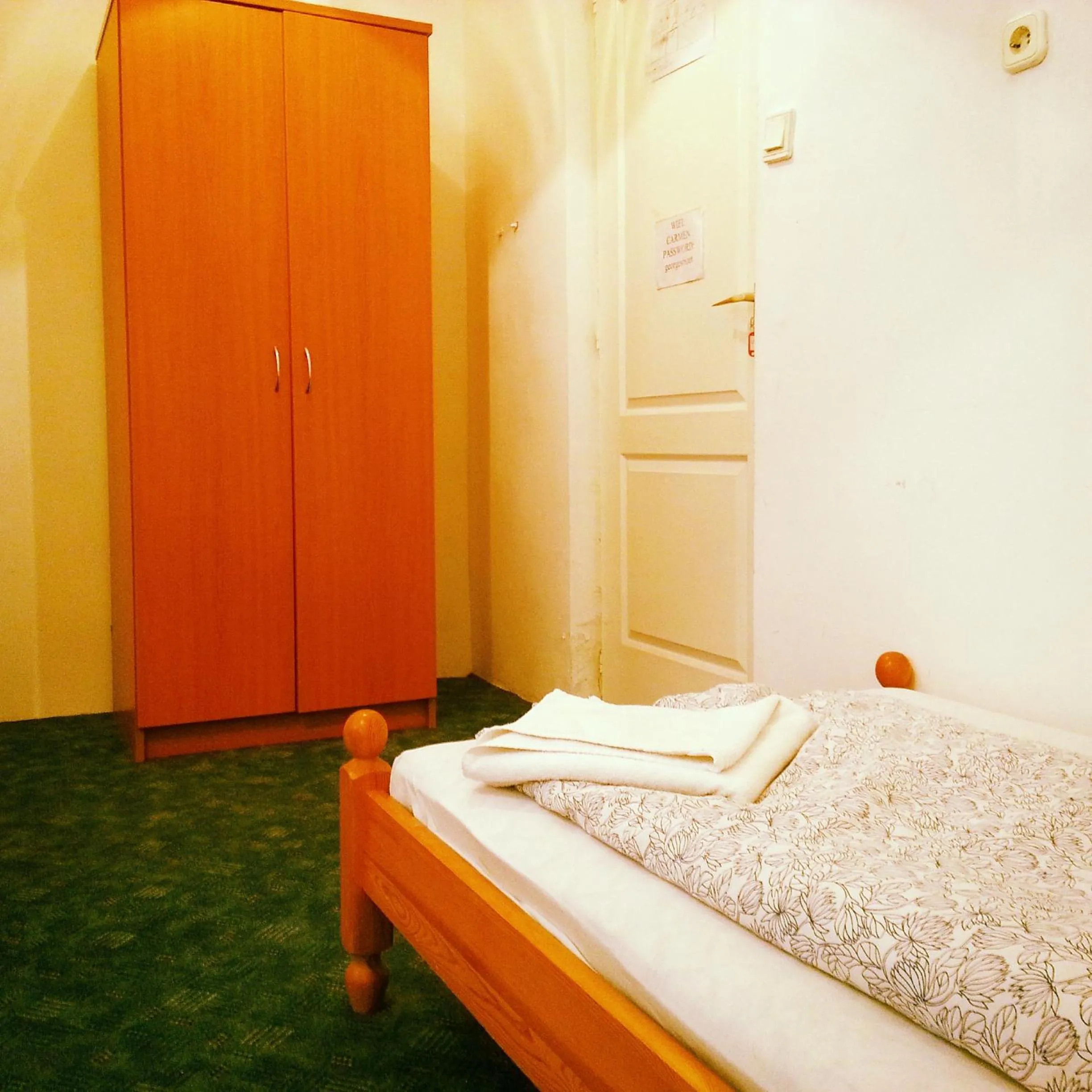 Bed in Carmen Pension