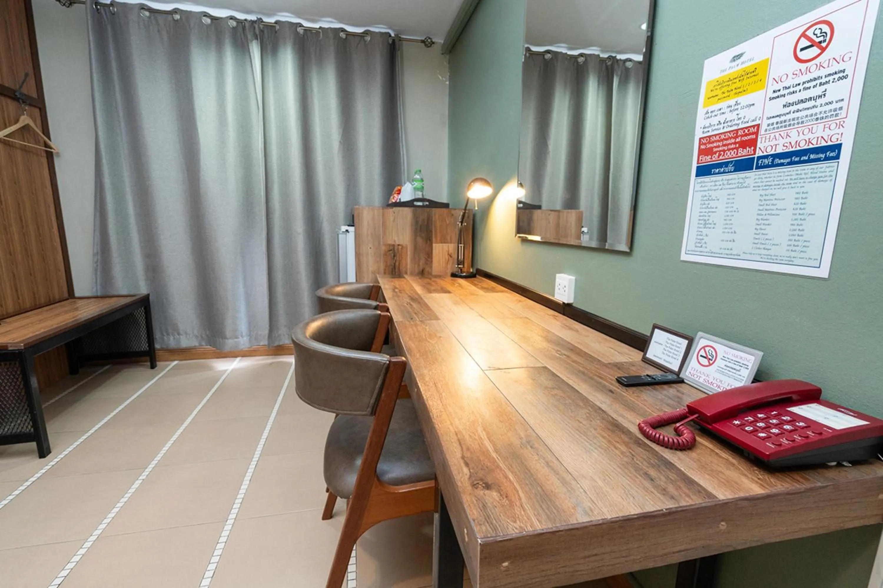 Photo of the whole room in The Palm Hotel