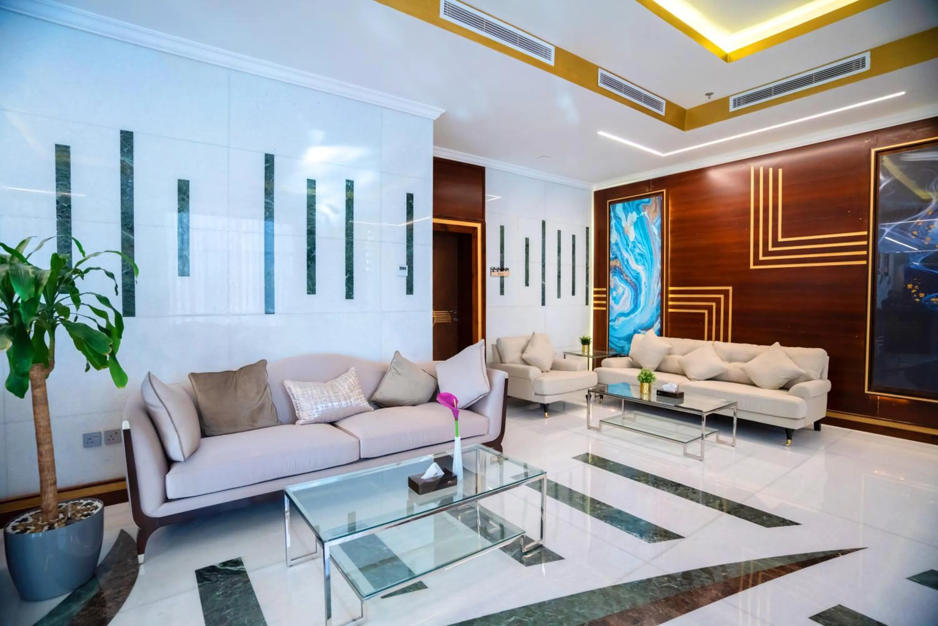 Lobby or reception in The Gate Hotel and Apartments