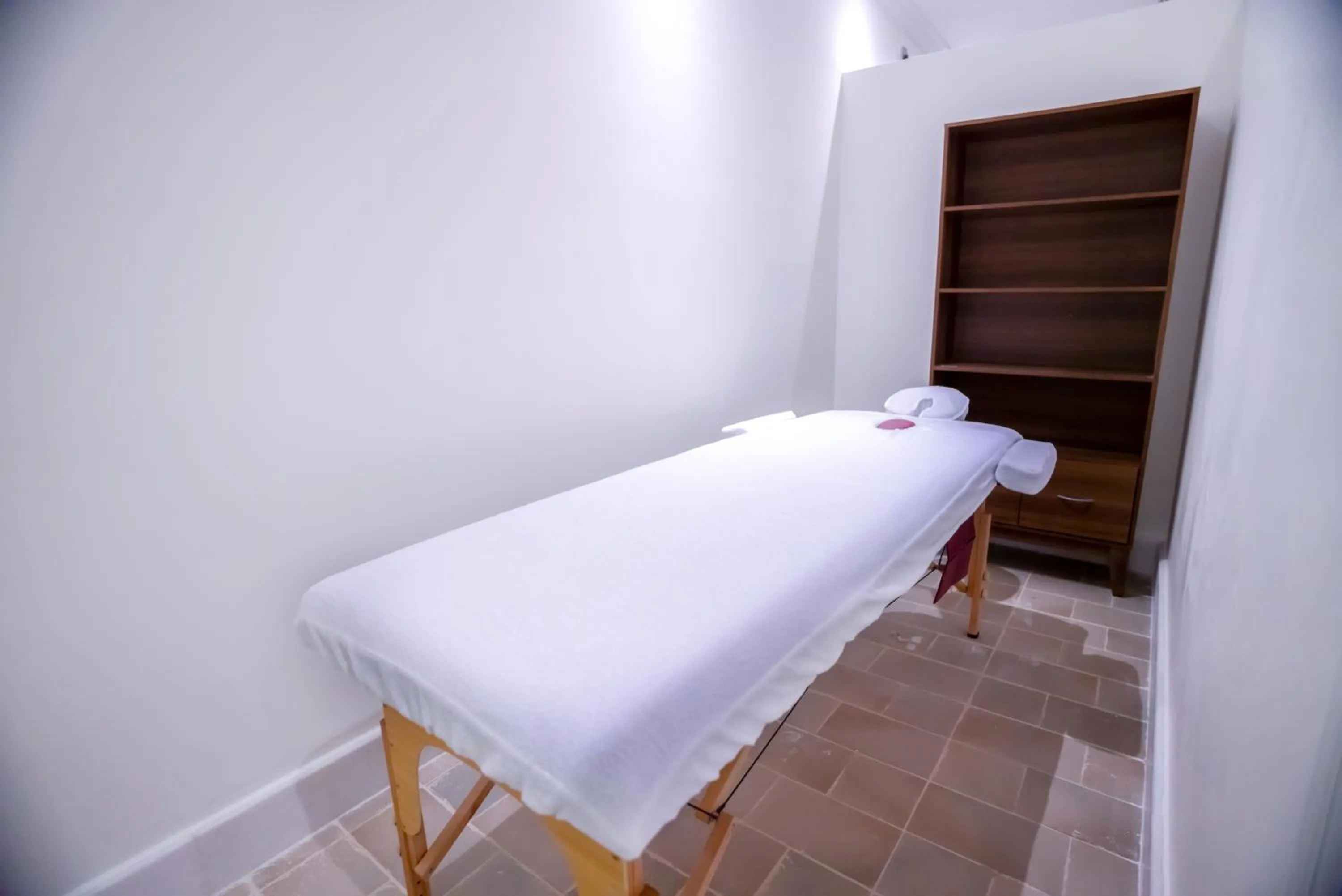 Massage in The Gate Hotel and Apartments