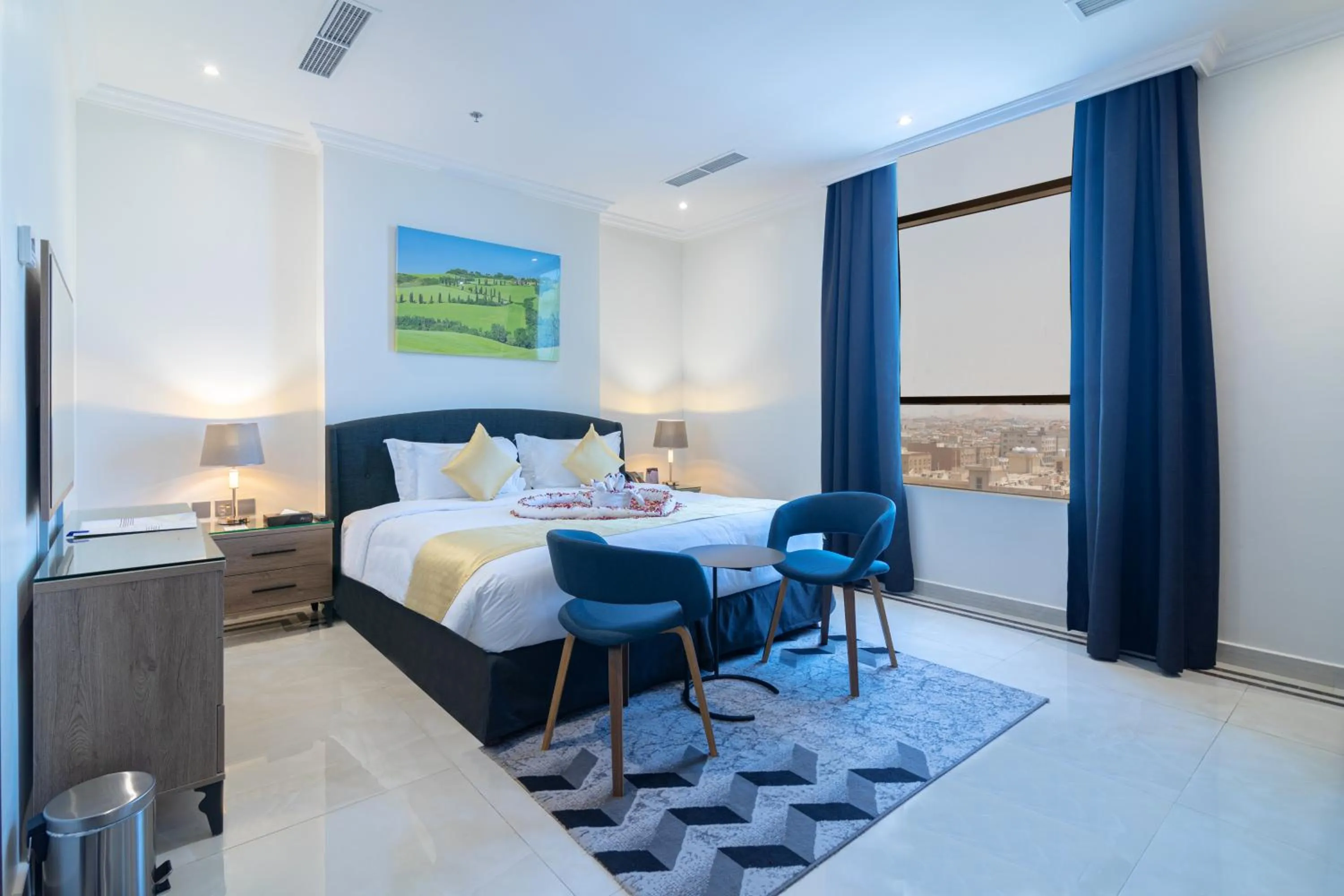 Bed in The Gate Hotel and Apartments