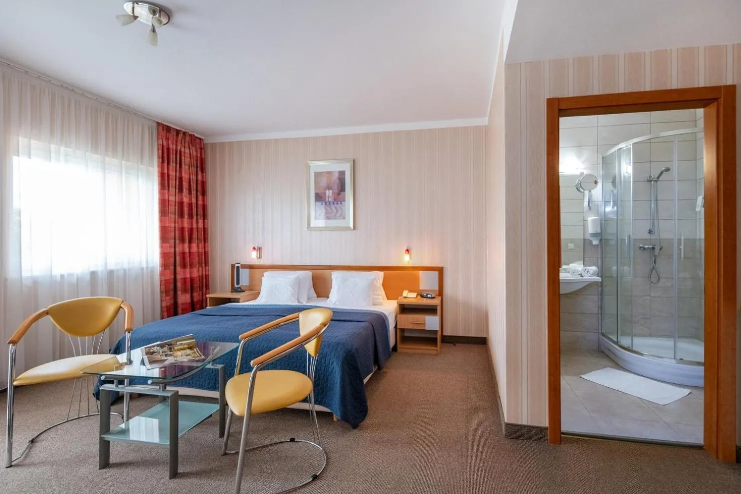 Photo of the whole room, Bed in Hotel Vital