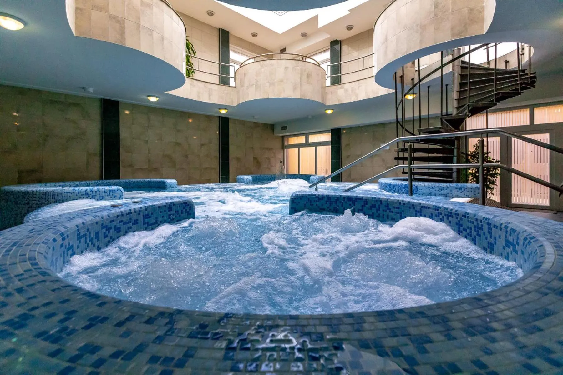 Hot Tub in Hotel Vital