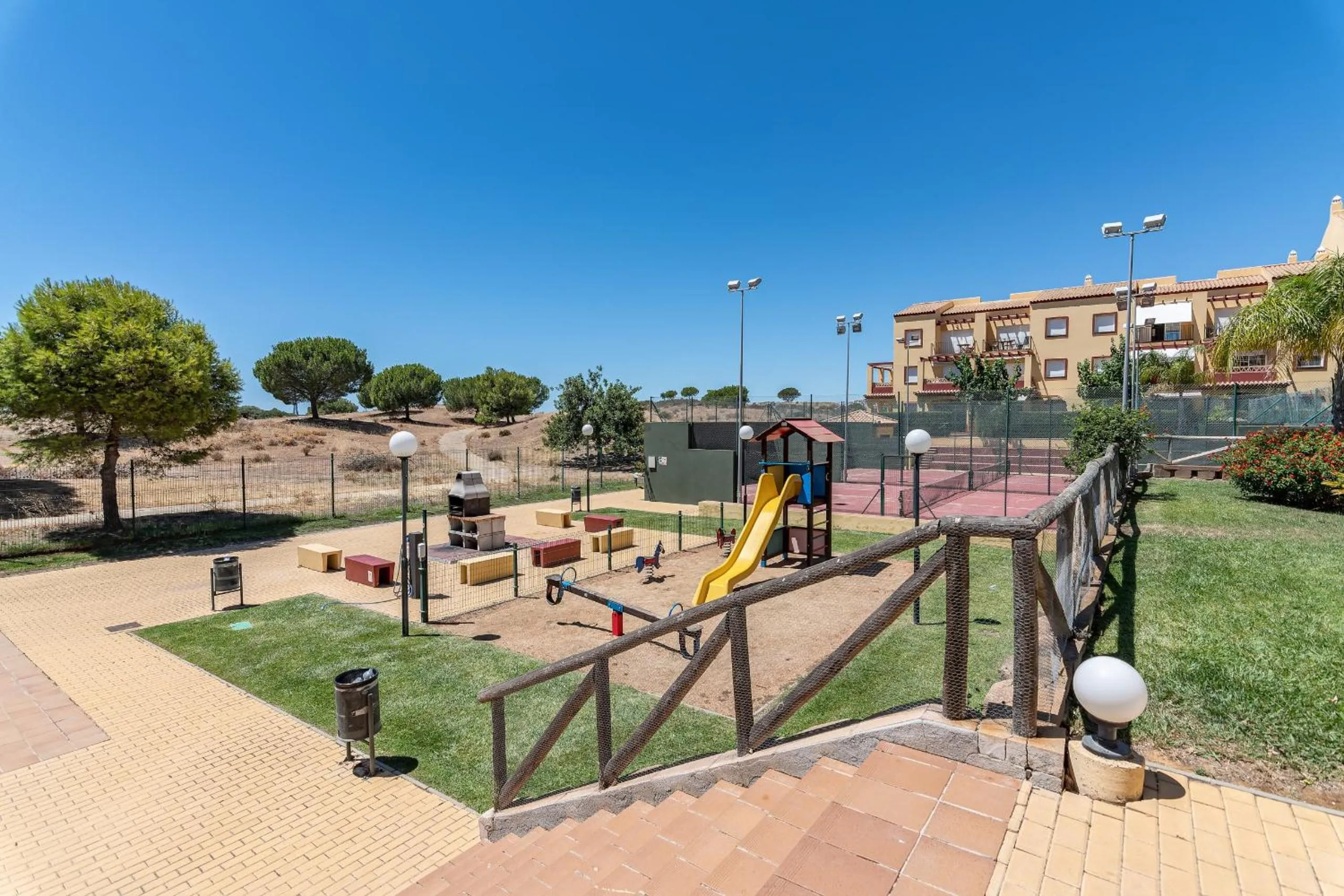 Off site in Albatros Golf I by Ĥ