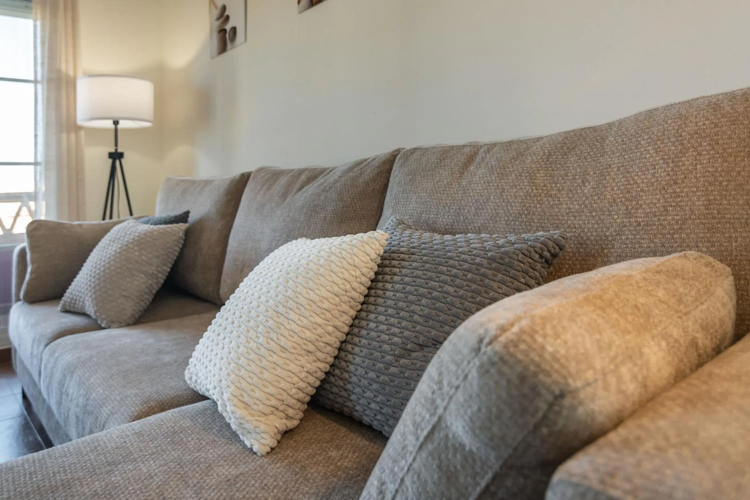 Communal lounge/ TV room in Albatros Golf I by Ĥ
