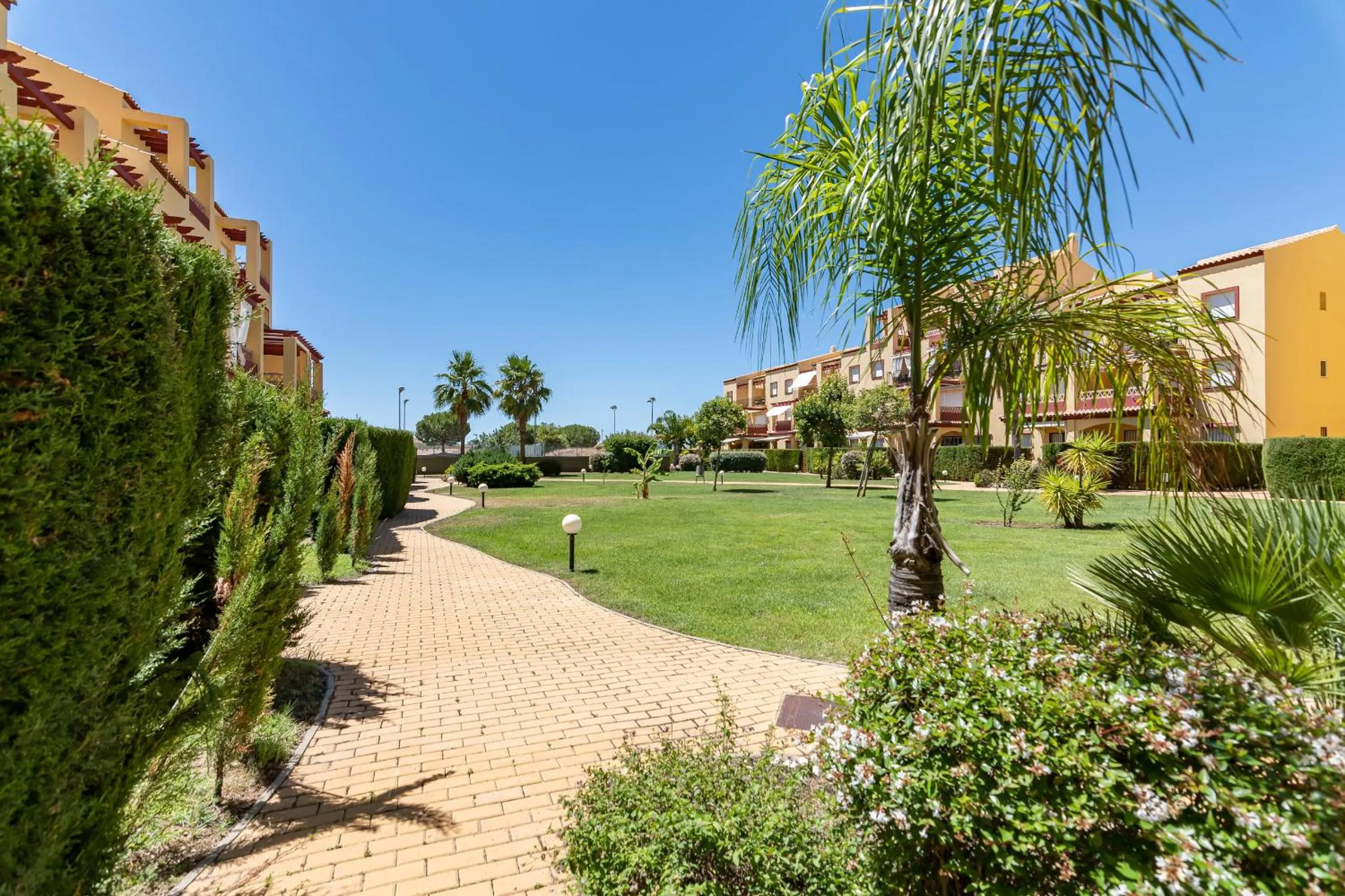 Garden view in Albatros Golf I by Ĥ