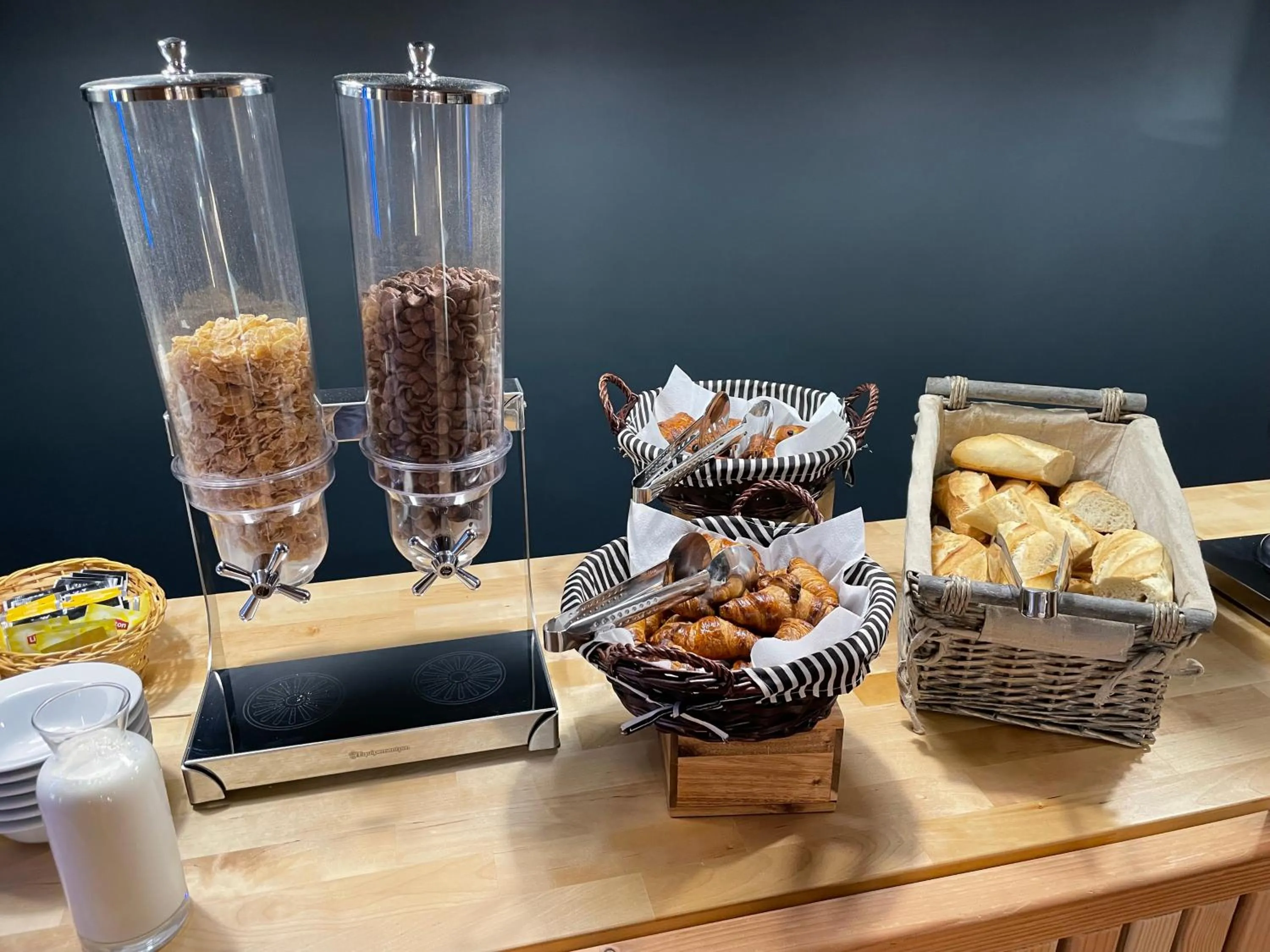 Food and drinks in Hôtel & Spa du Tremplin