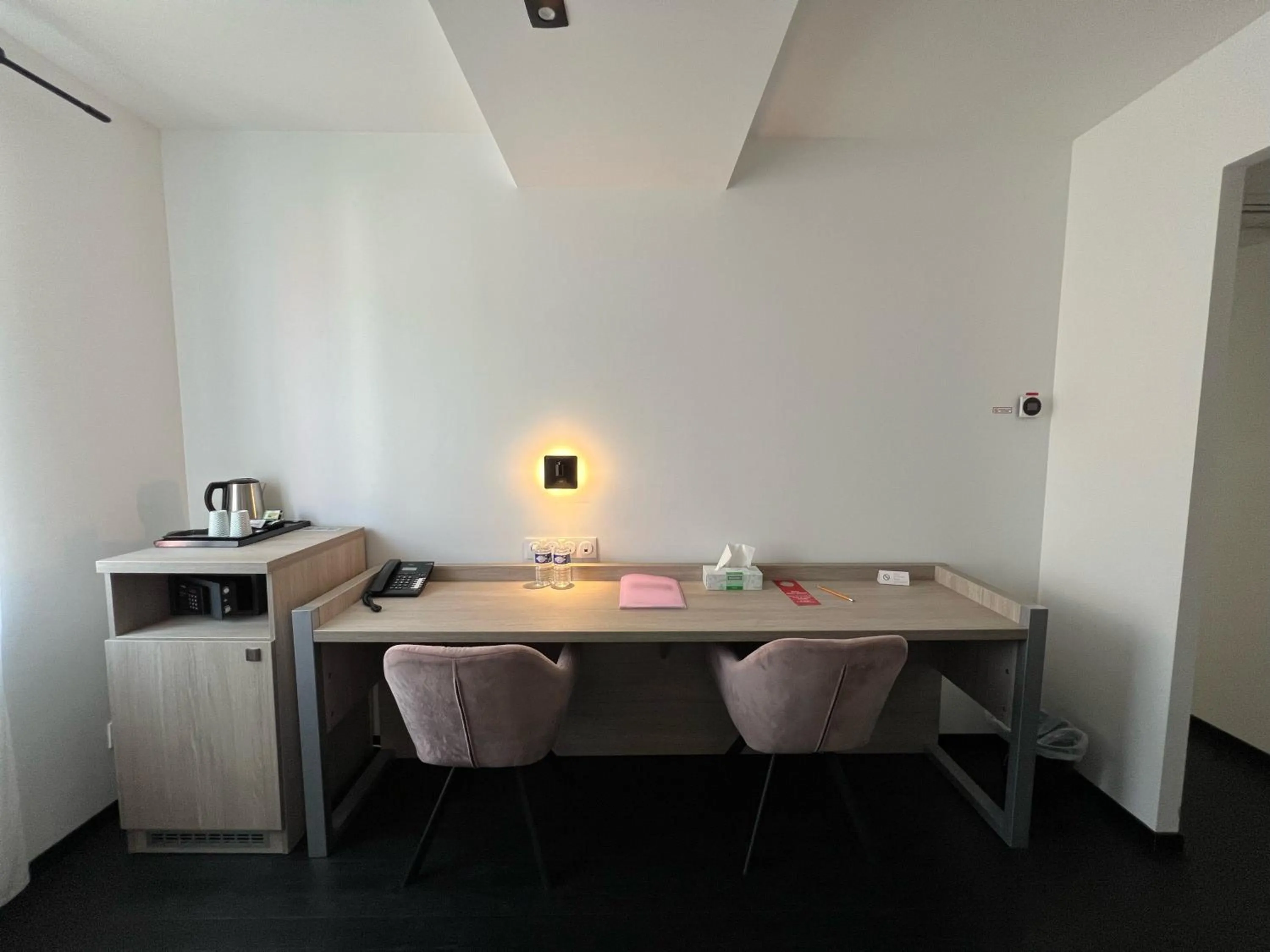 Photo of the whole room, Bathroom in Hôtel & Spa du Tremplin