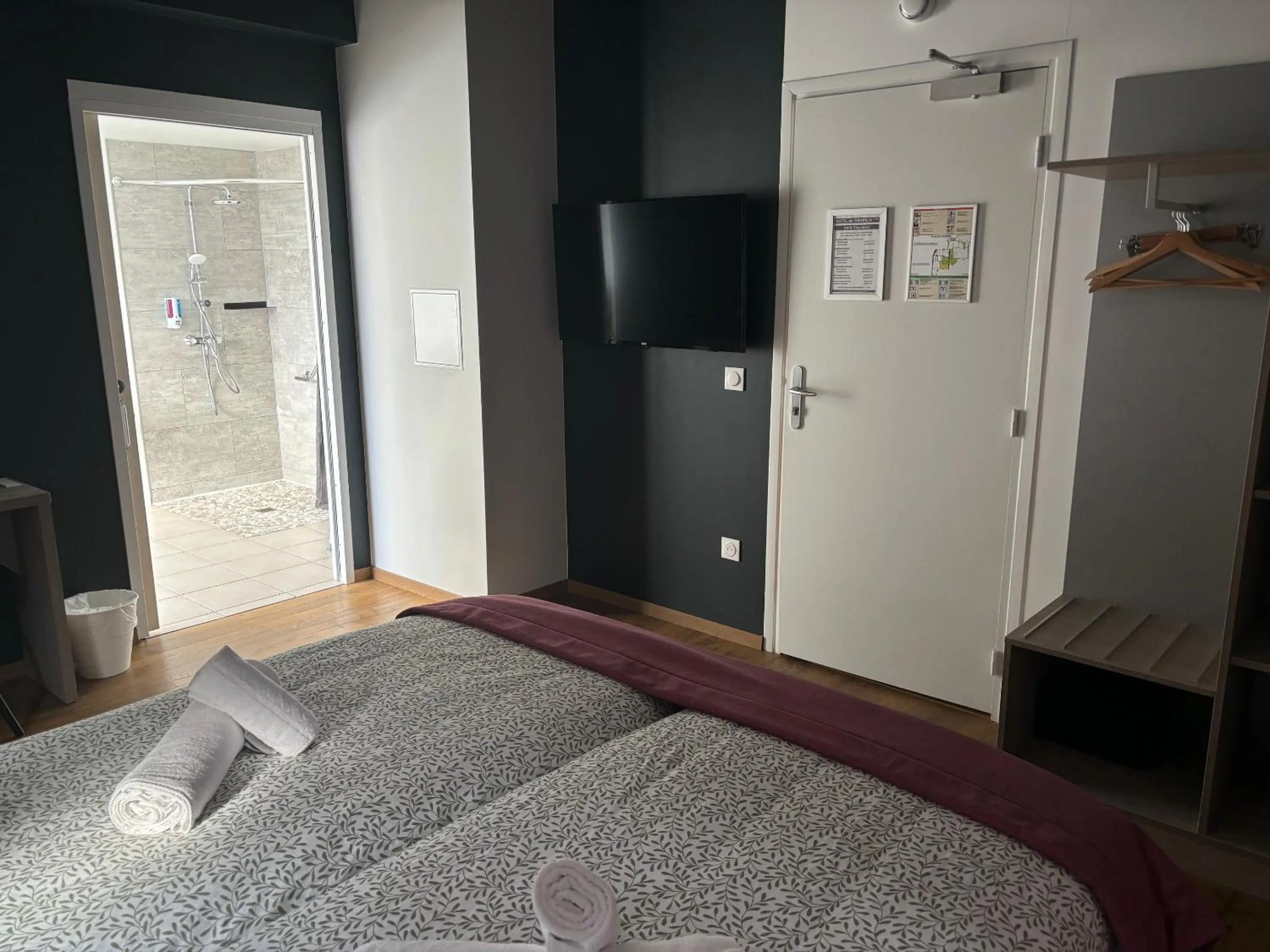 Photo of the whole room in Hôtel & Spa du Tremplin